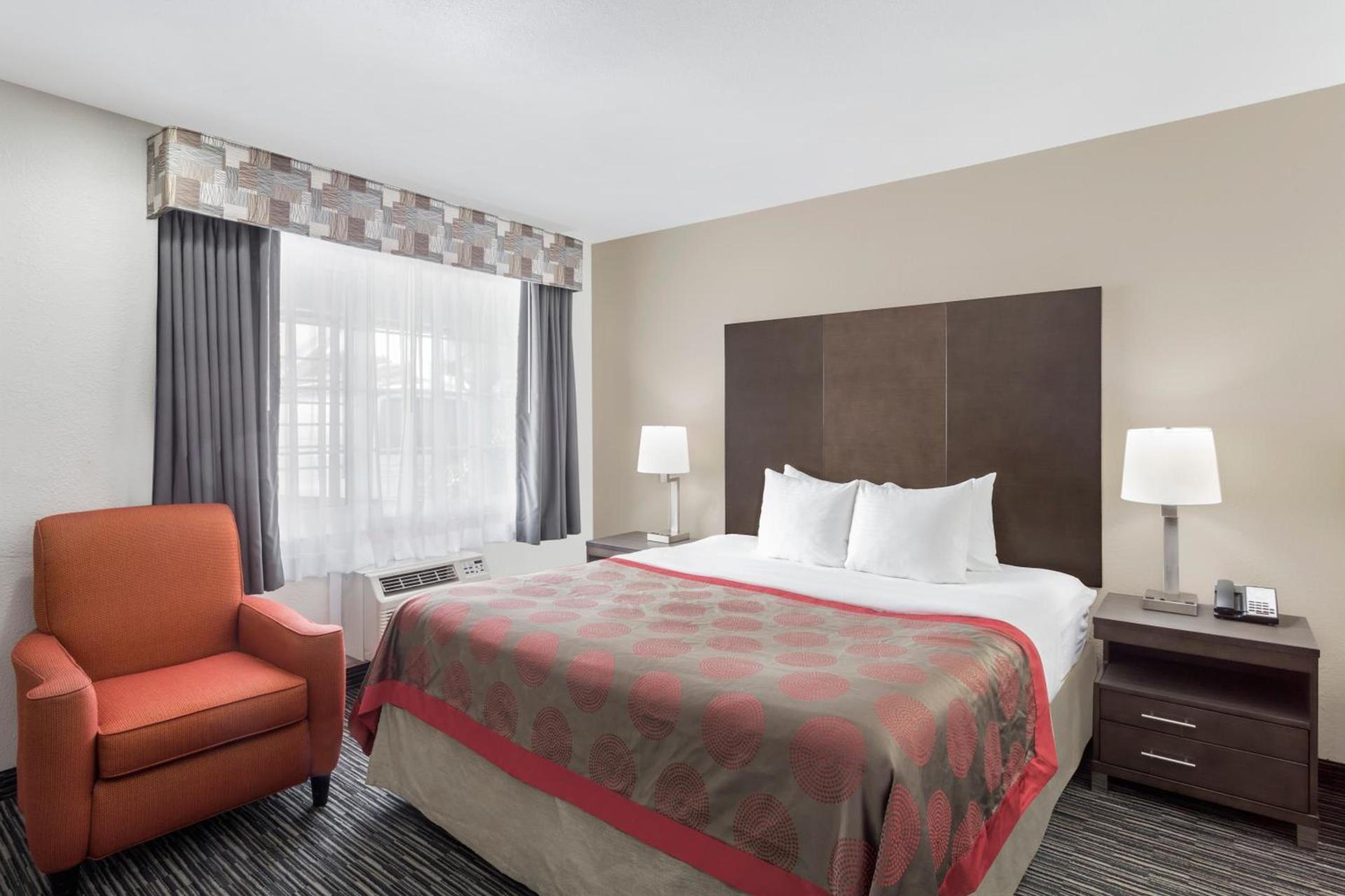 Ramada by Wyndham Monterey photo 19