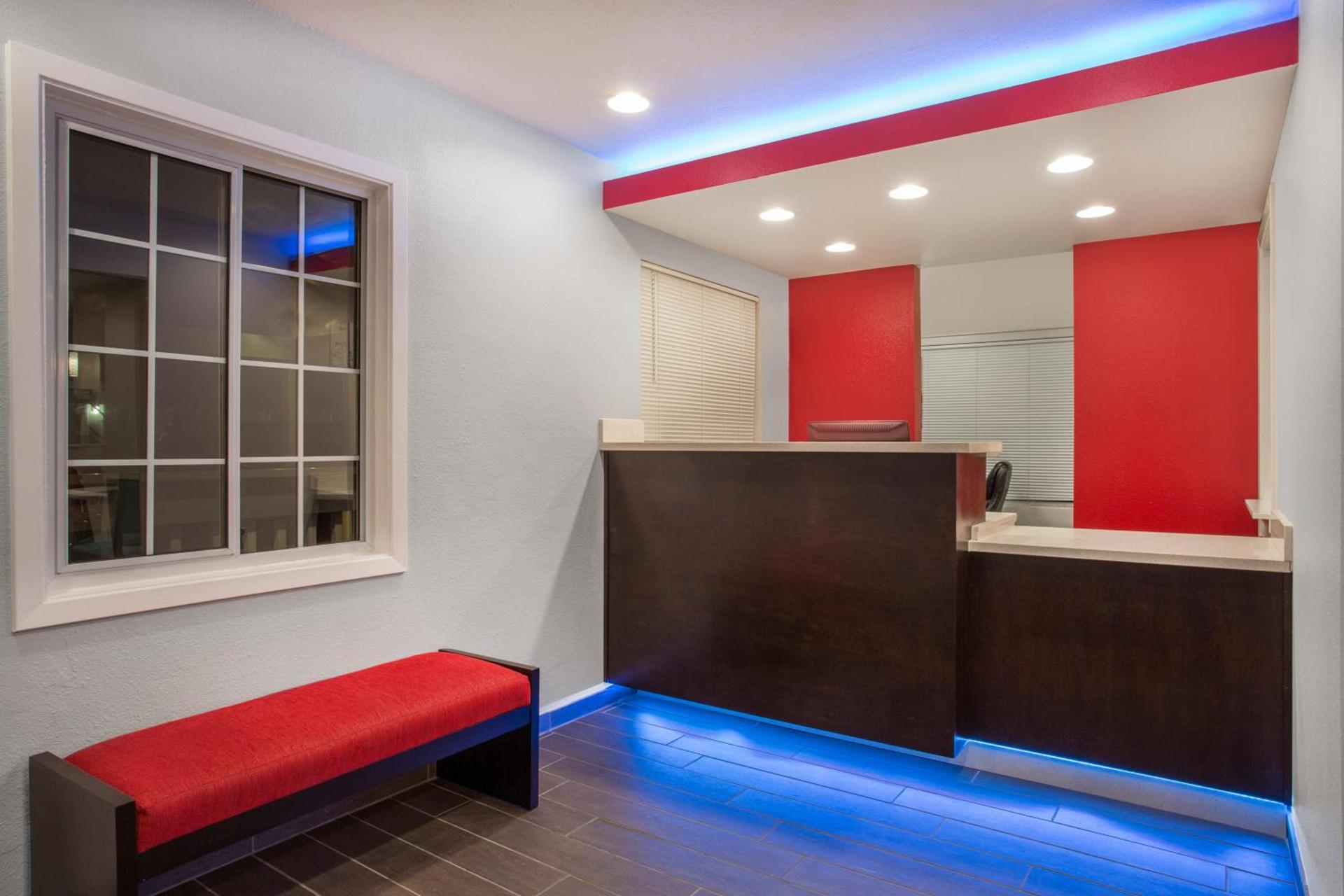 Ramada by Wyndham Monterey photo 4