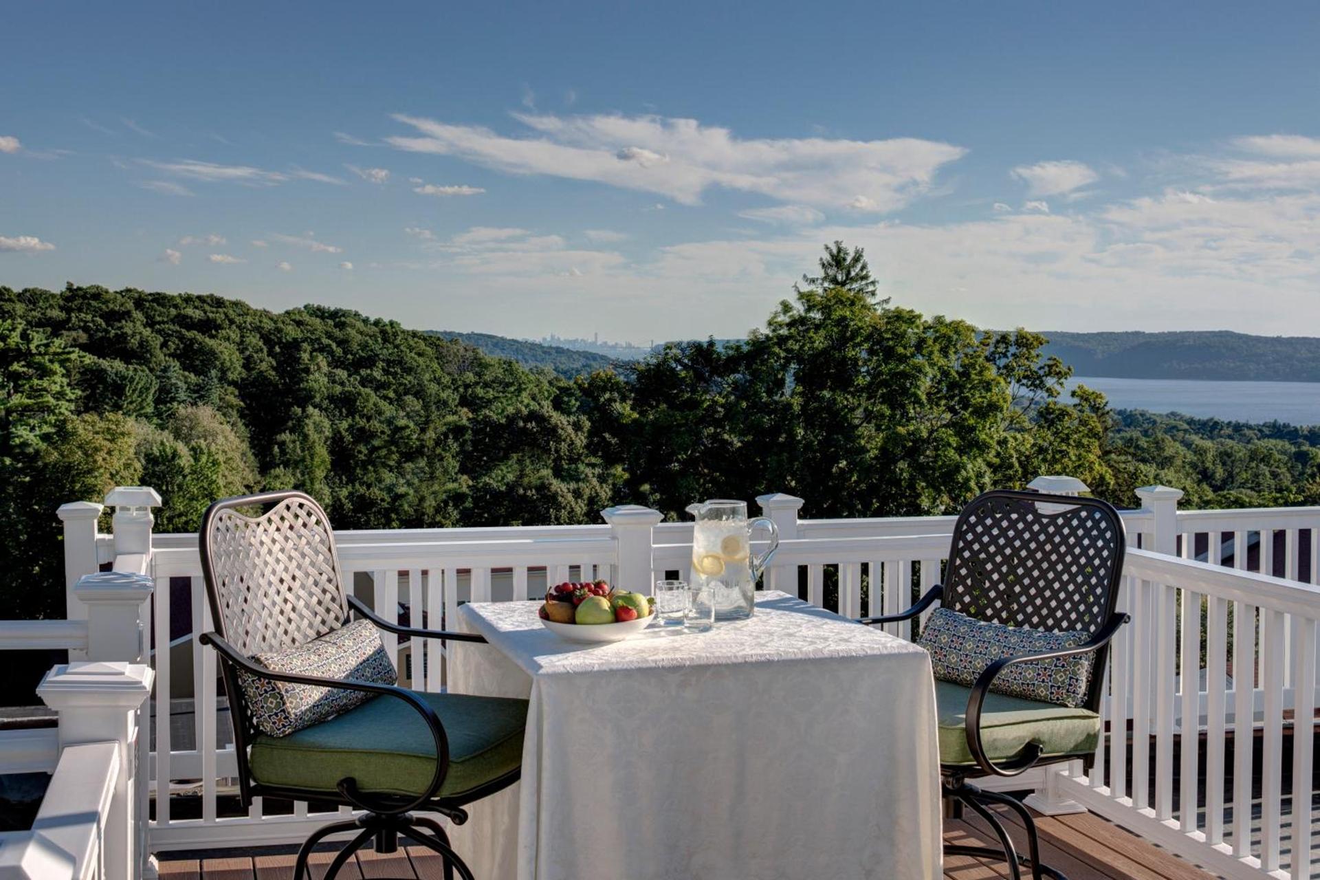 Tarrytown House Estate photo 32