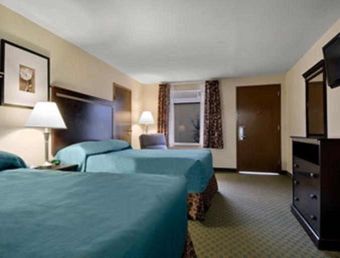 Super 8 by Wyndham Danville photo 34