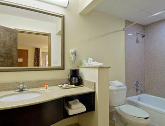 Super 8 by Wyndham Danville photo 35