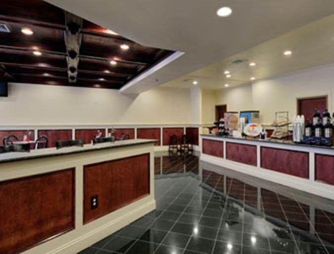 Super 8 by Wyndham Danville photo 32