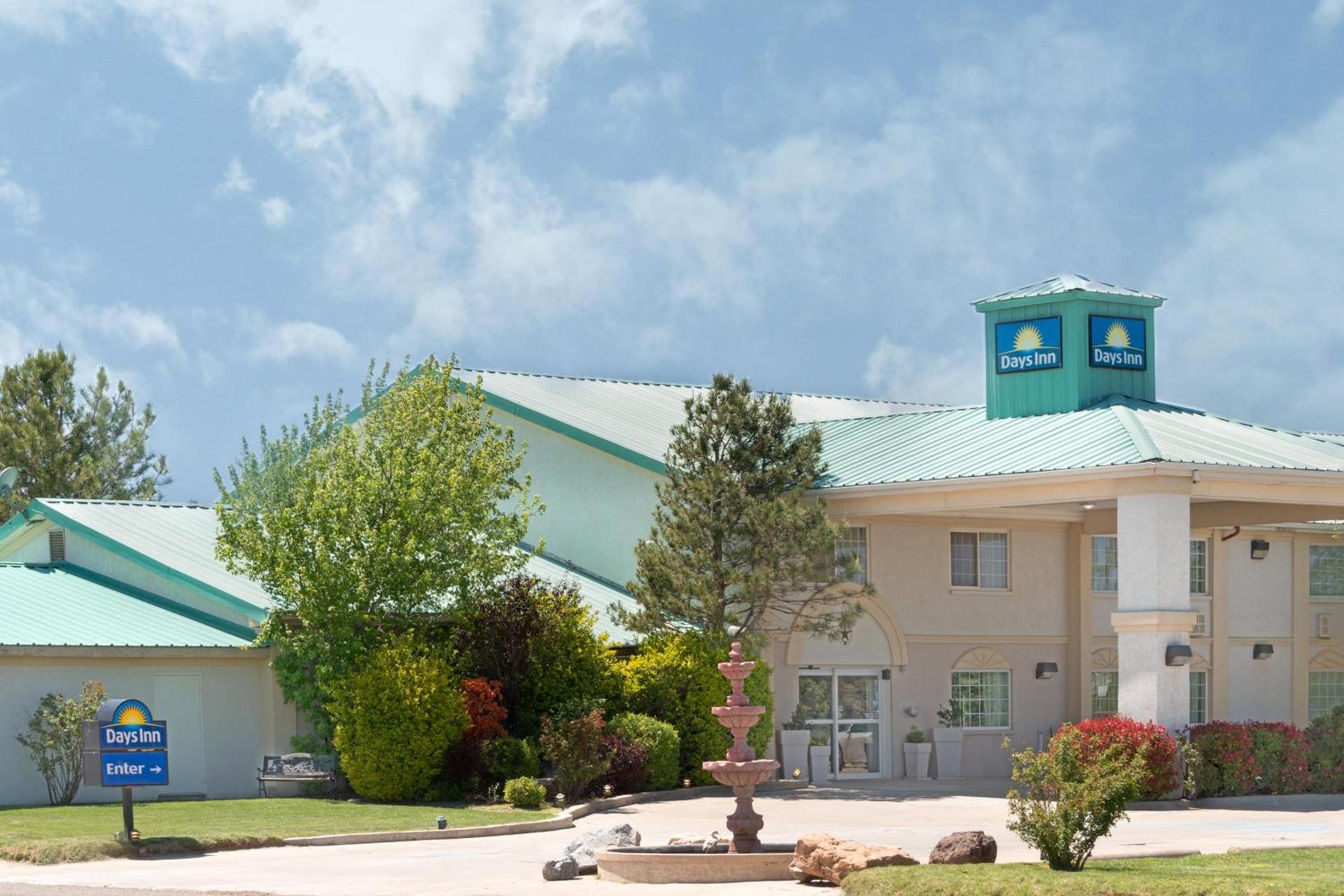 Days Inn by Wyndham Dalhart photo 25