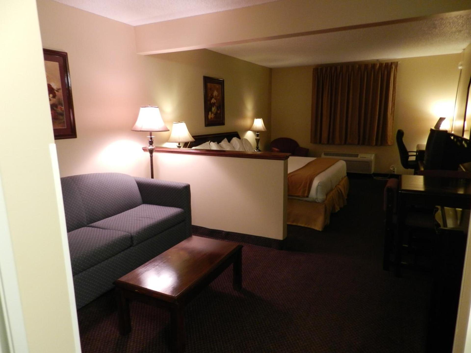 Bay Inn & Suites Troy photo 6