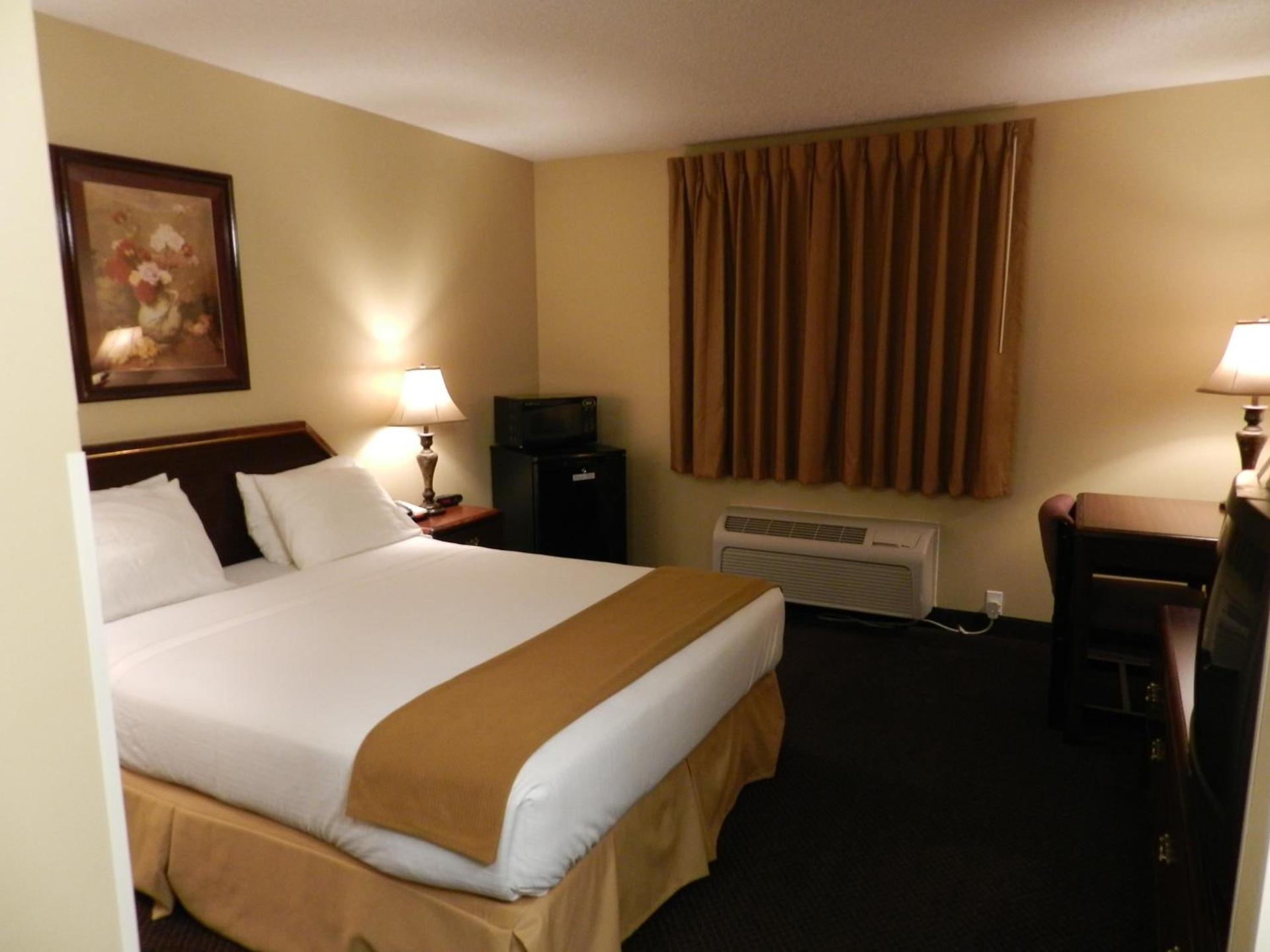 Bay Inn & Suites Troy photo 12