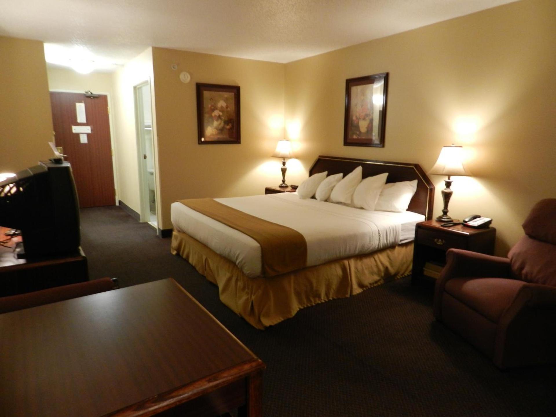 Bay Inn & Suites Troy photo 13