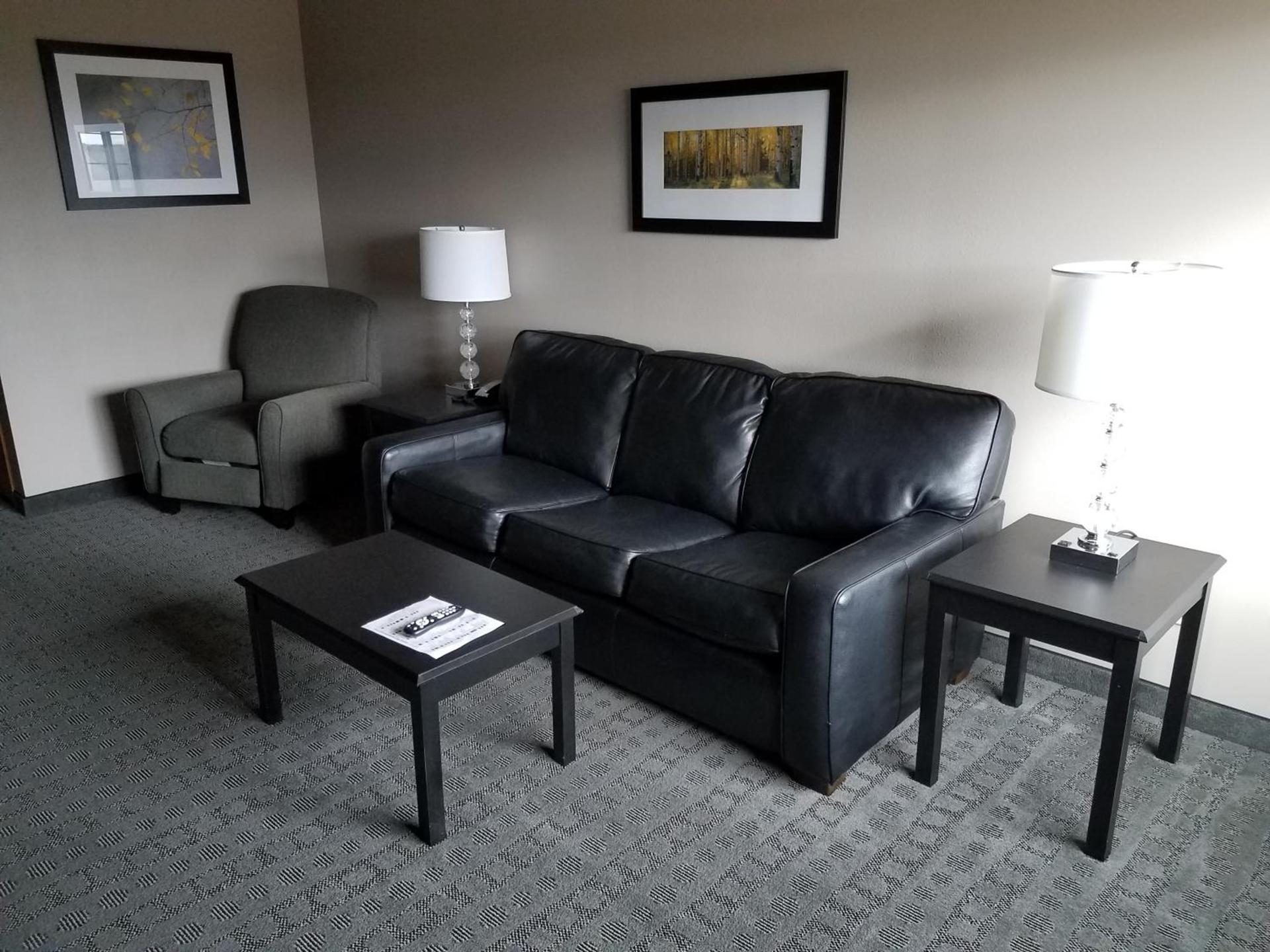 Okoboji Inn & Suites photo 23
