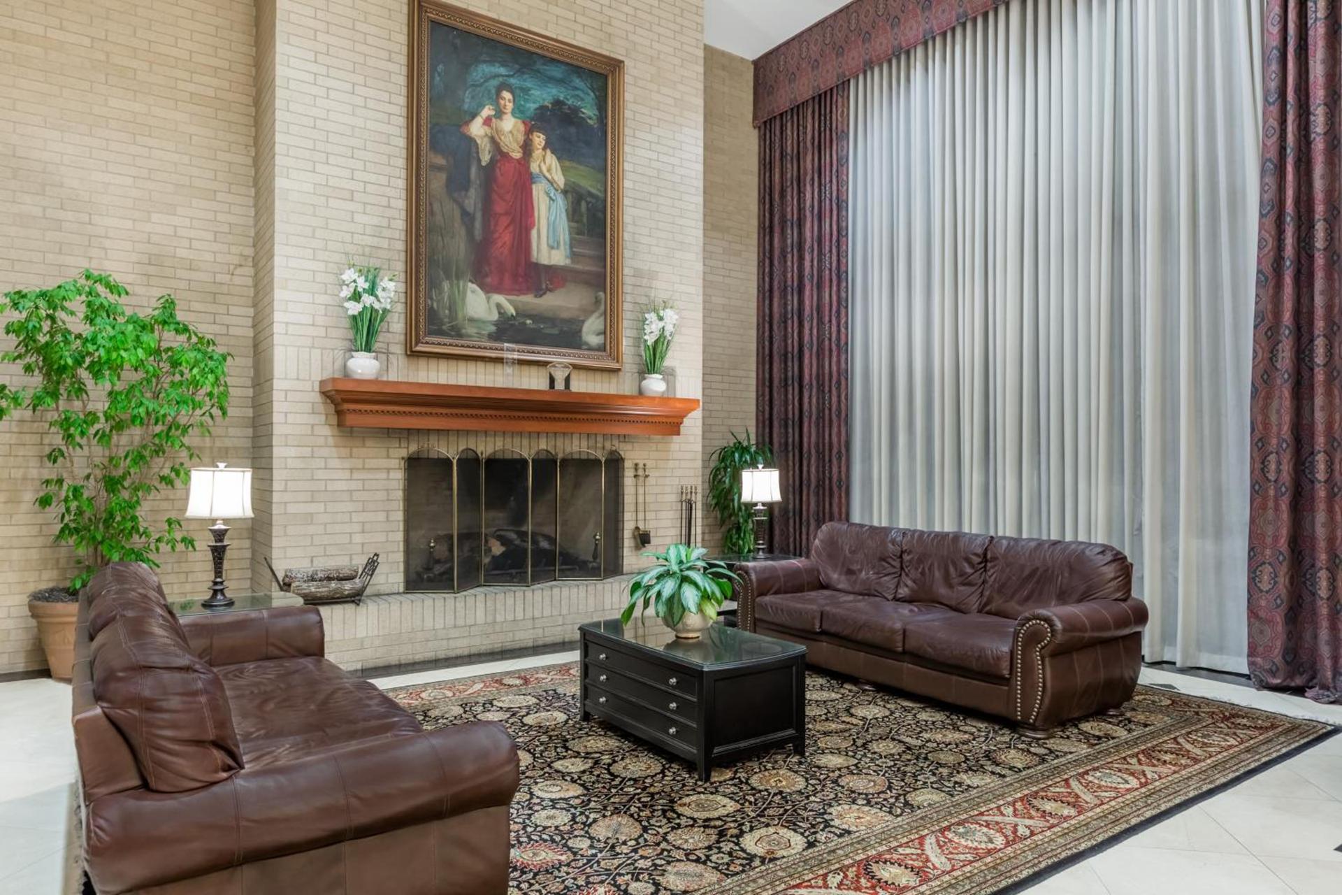 Wyndham Riverfront Hotel photo 77