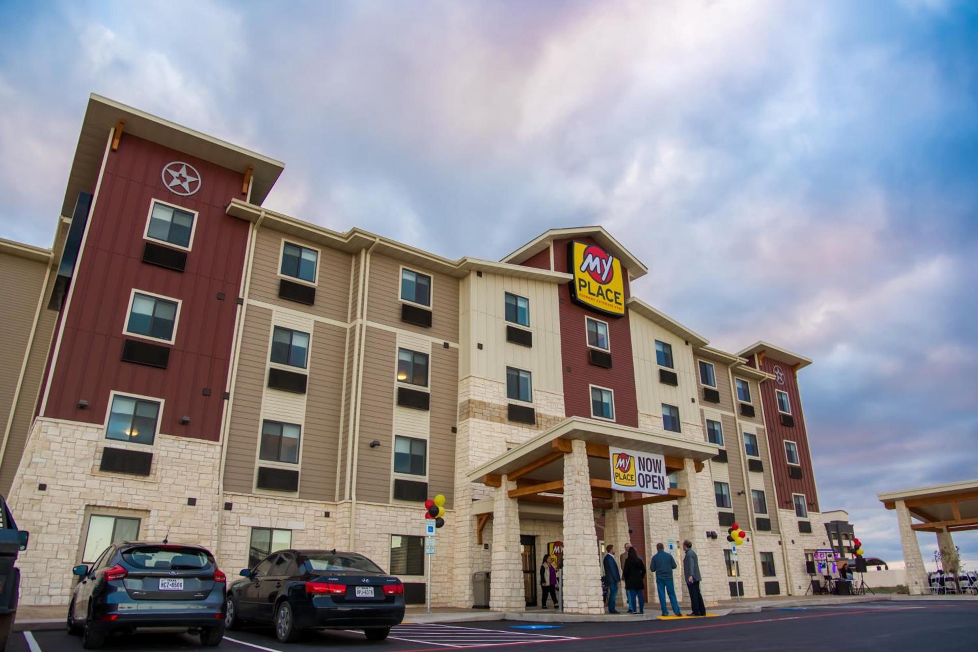 My Place Hotel-Lubbock, TX photo 3