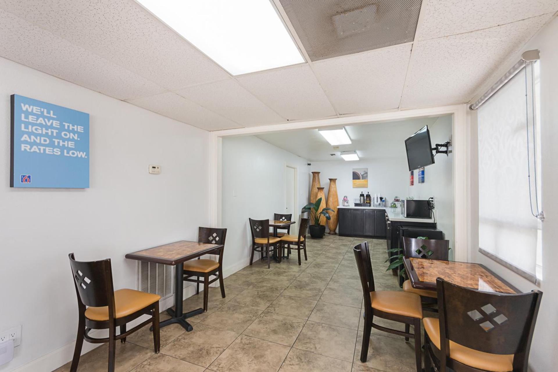 Motel 6-Livingston, TX photo 45