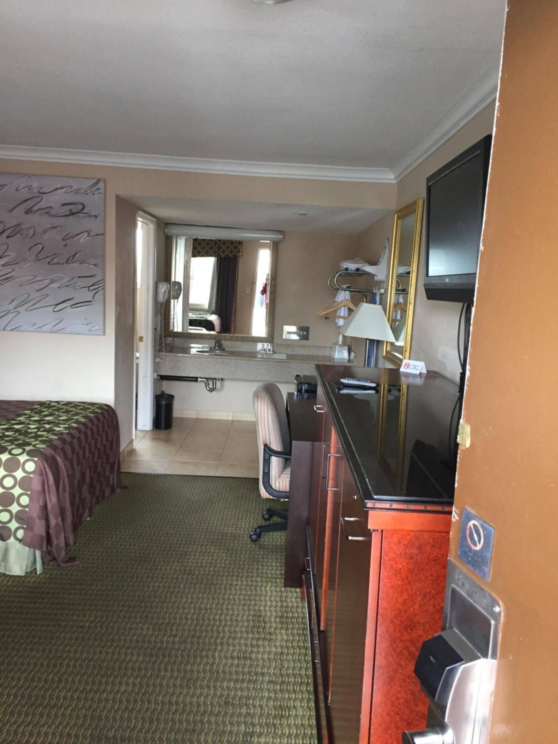 American Inn Stockton photo 39