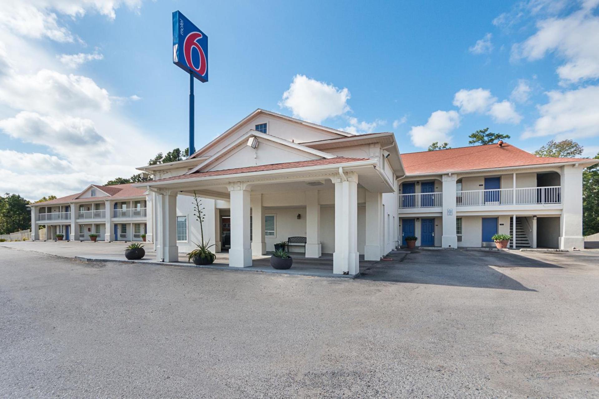Motel 6-Livingston, TX photo 27