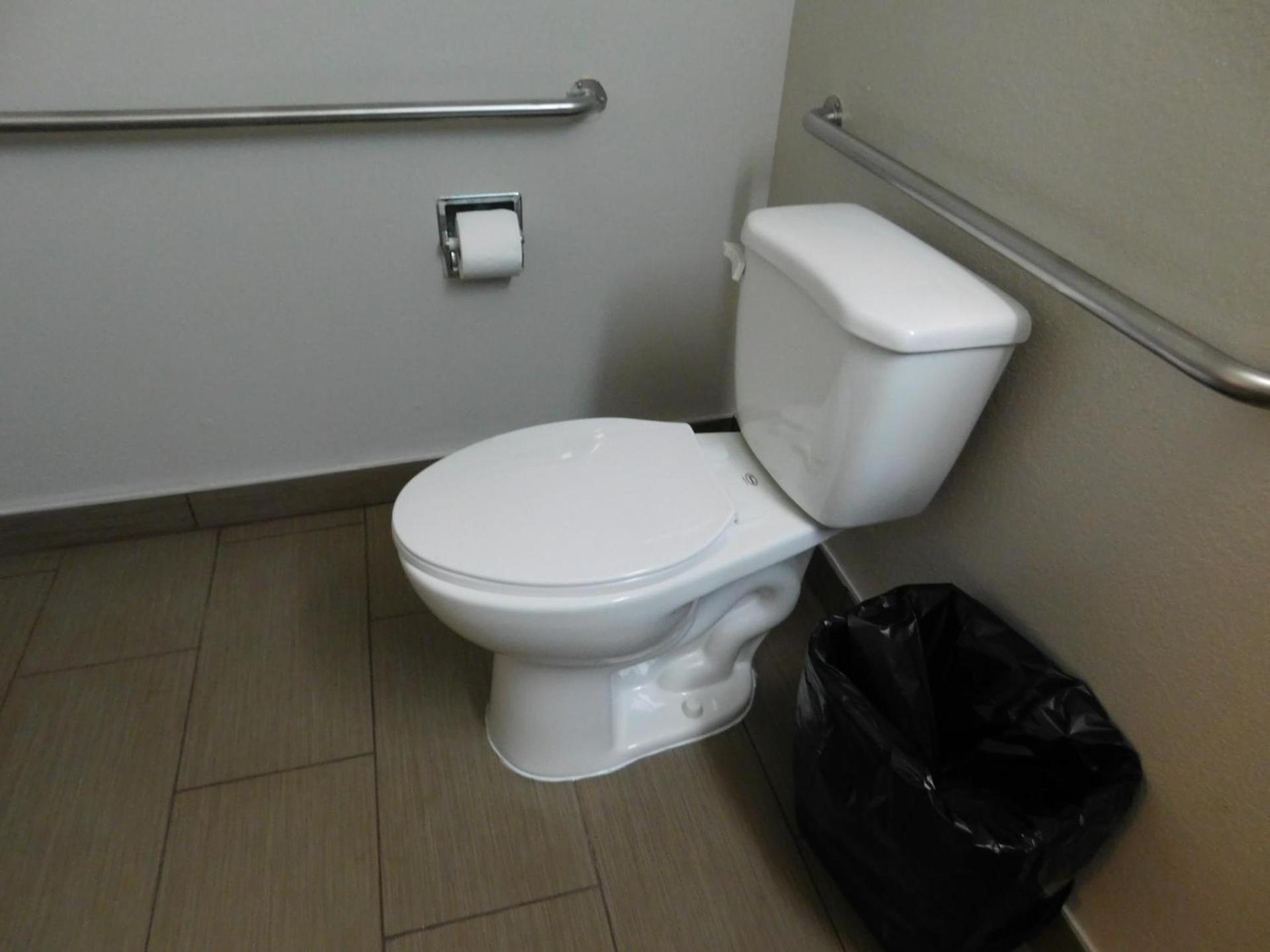 Continental Lodge photo 17