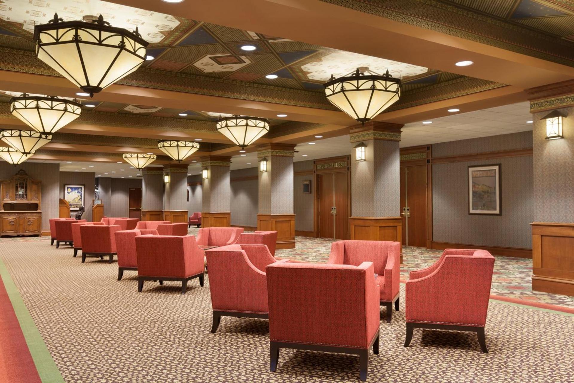 Chateau on the Lake Resort Spa and Convention Center photo 36