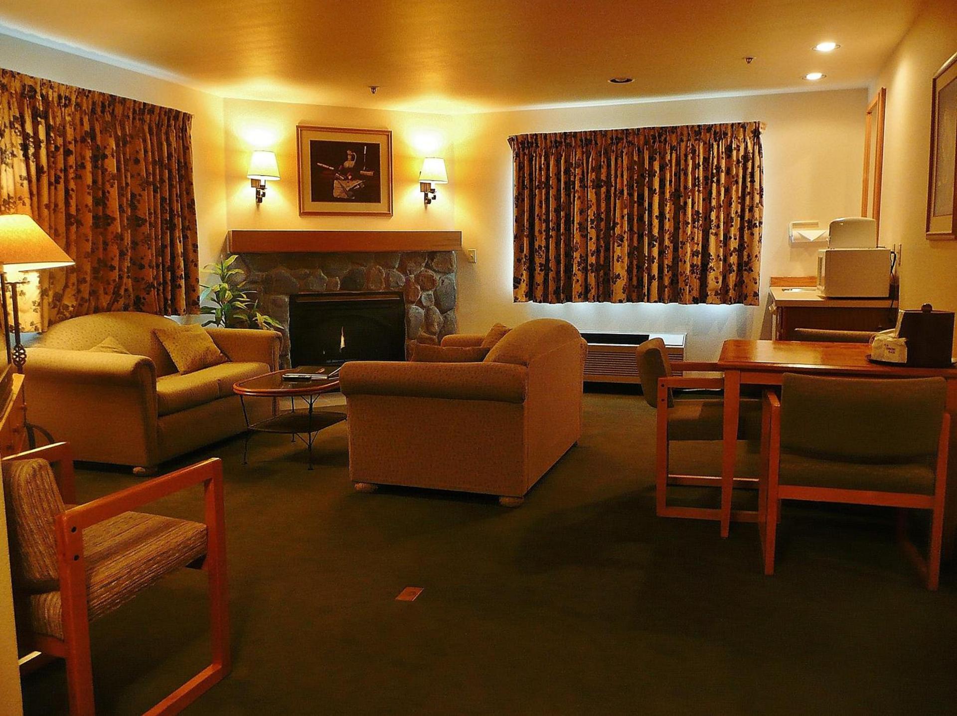Fidalgo Country Inn photo 26