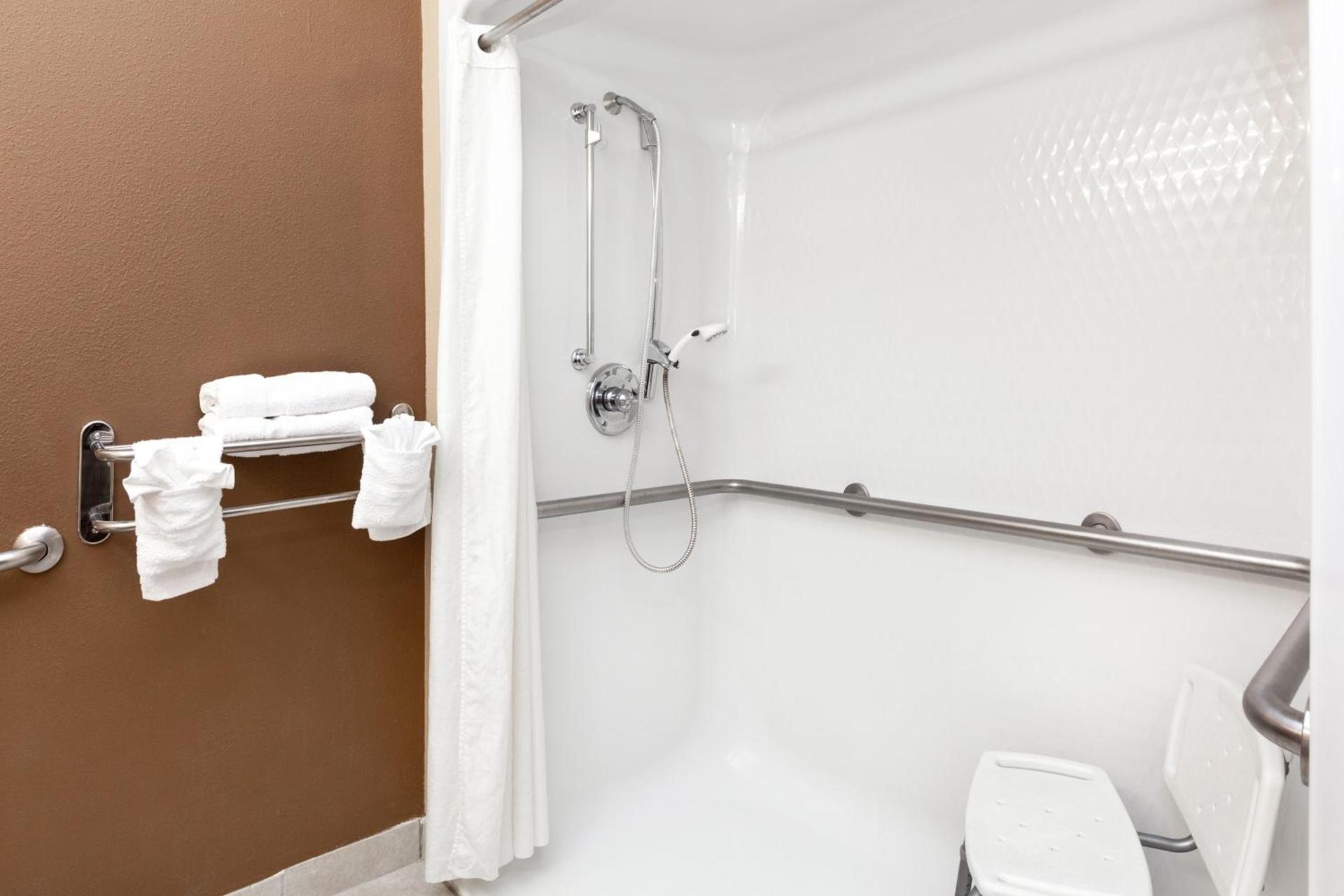 Microtel Inn and Suites Lafayette photo 44