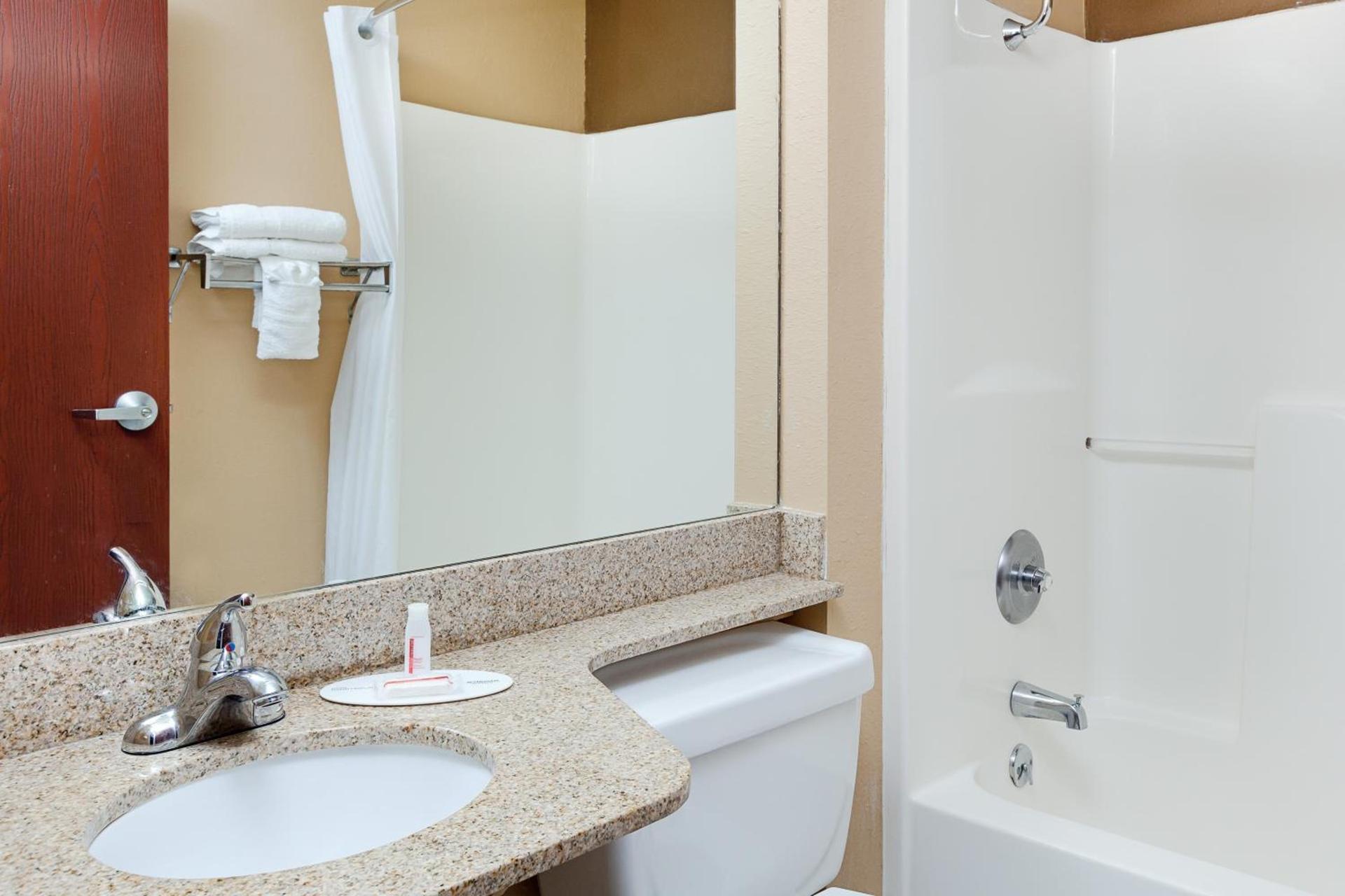 Microtel Inn and Suites Lafayette photo 48