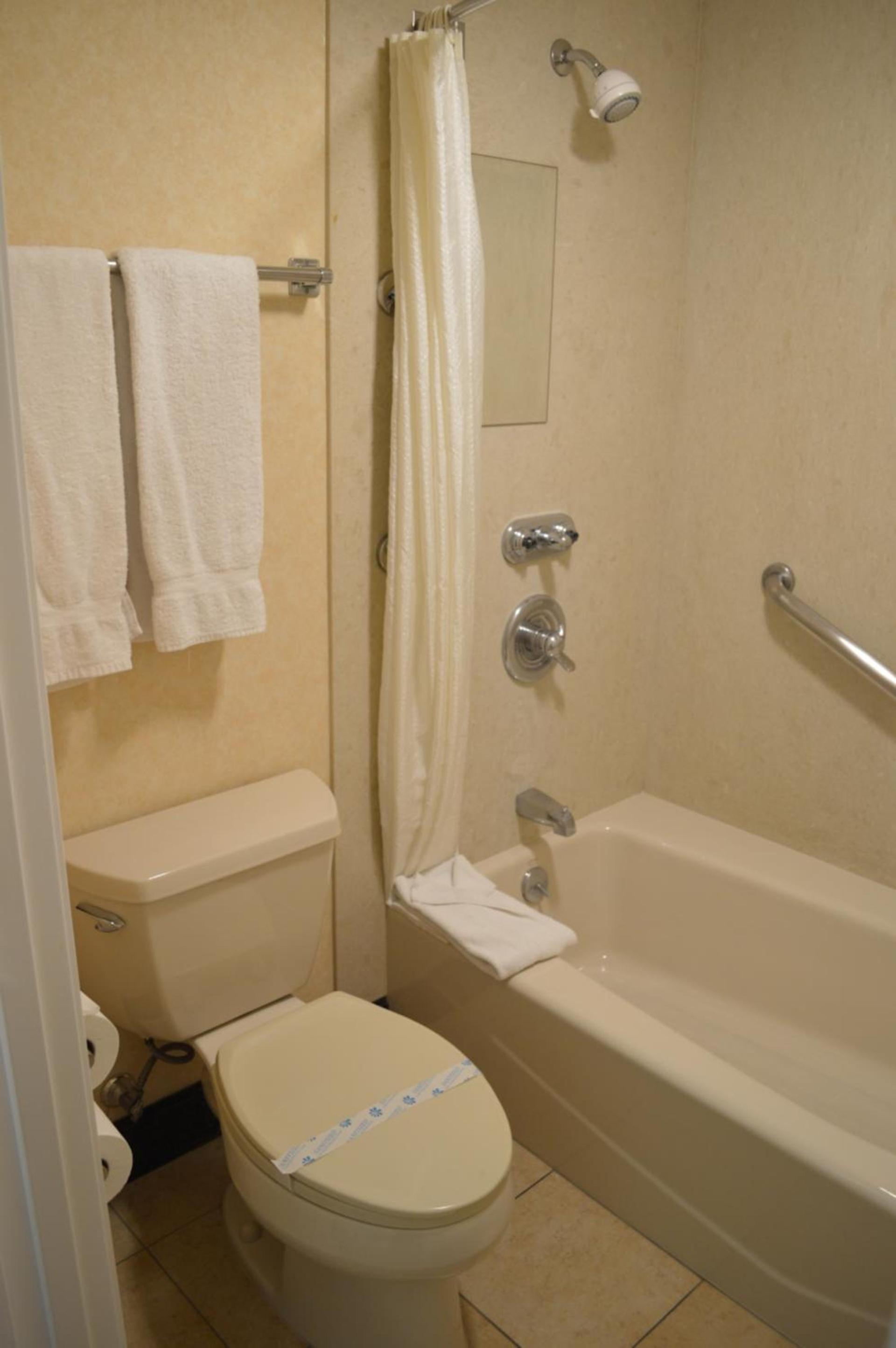 Ontario Airport Inn photo 8