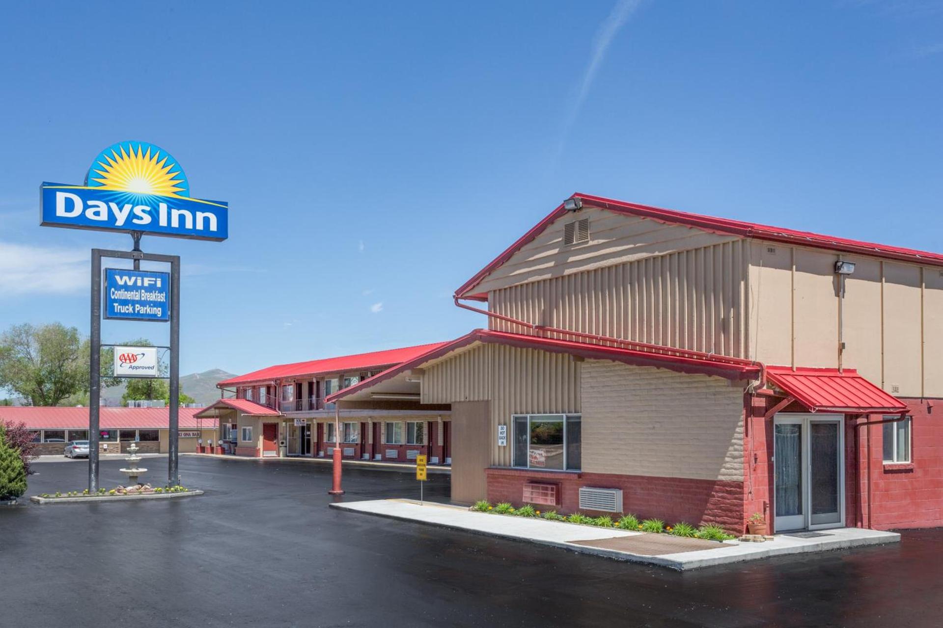 Days Inn by Wyndham Elko photo 15