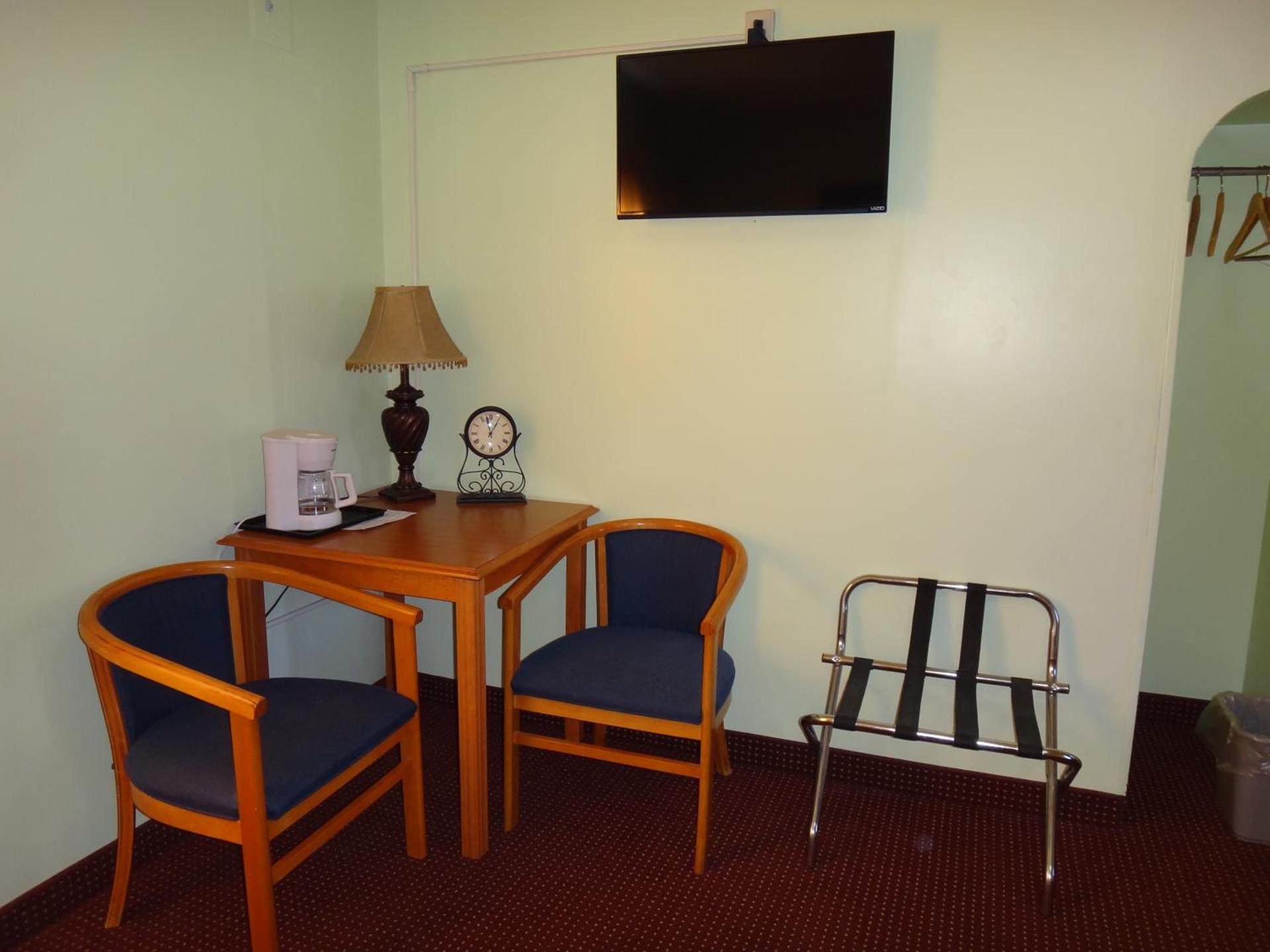 Pine Ridge Motel photo 39