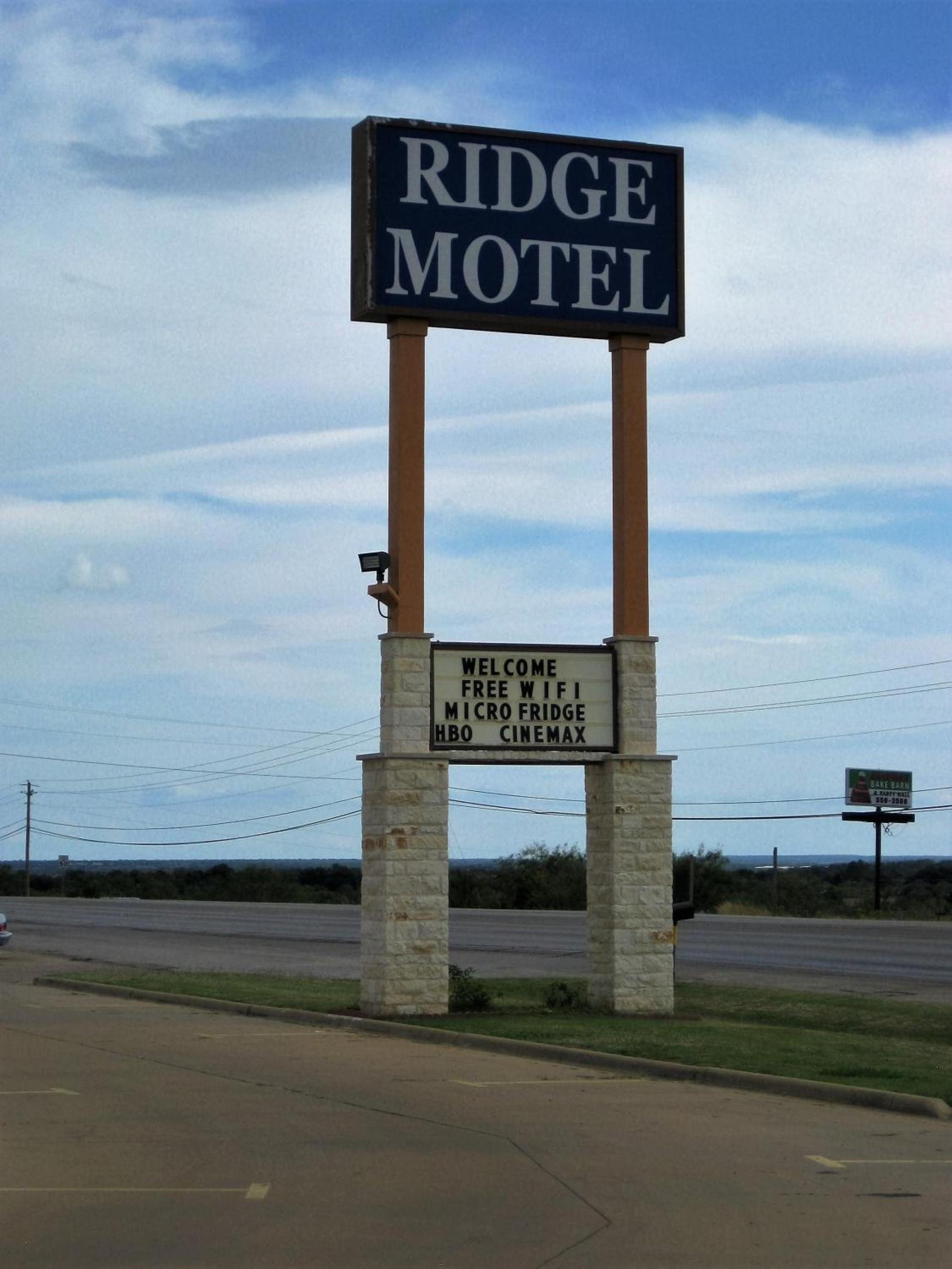 Ridge Motel photo 28