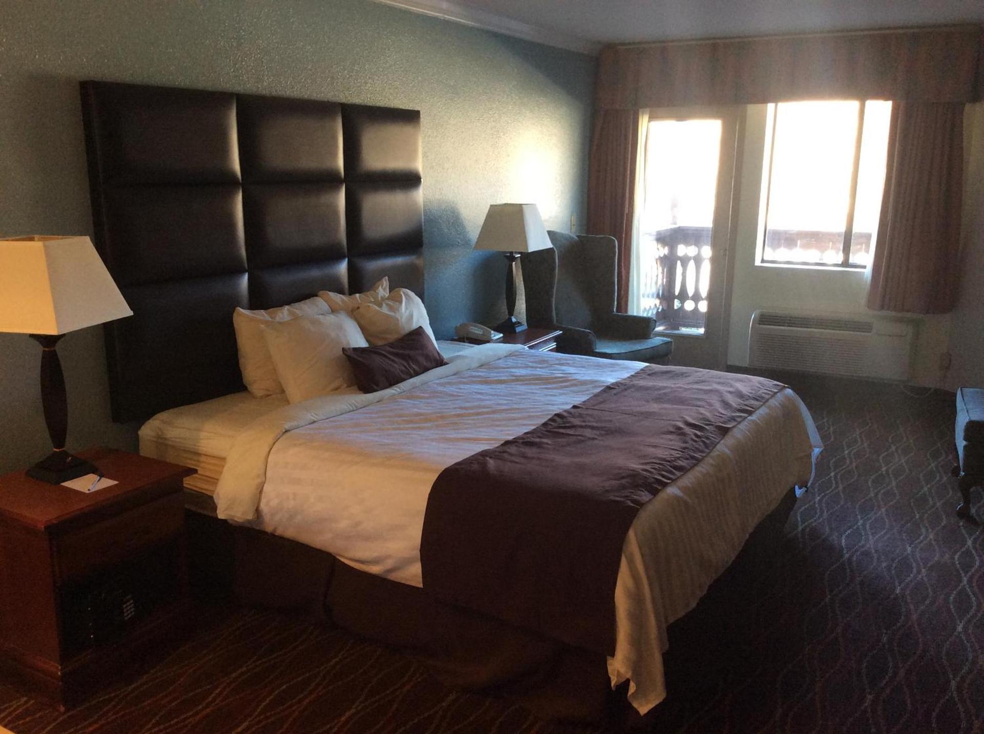 Baymont by Wyndham Helen photo 23