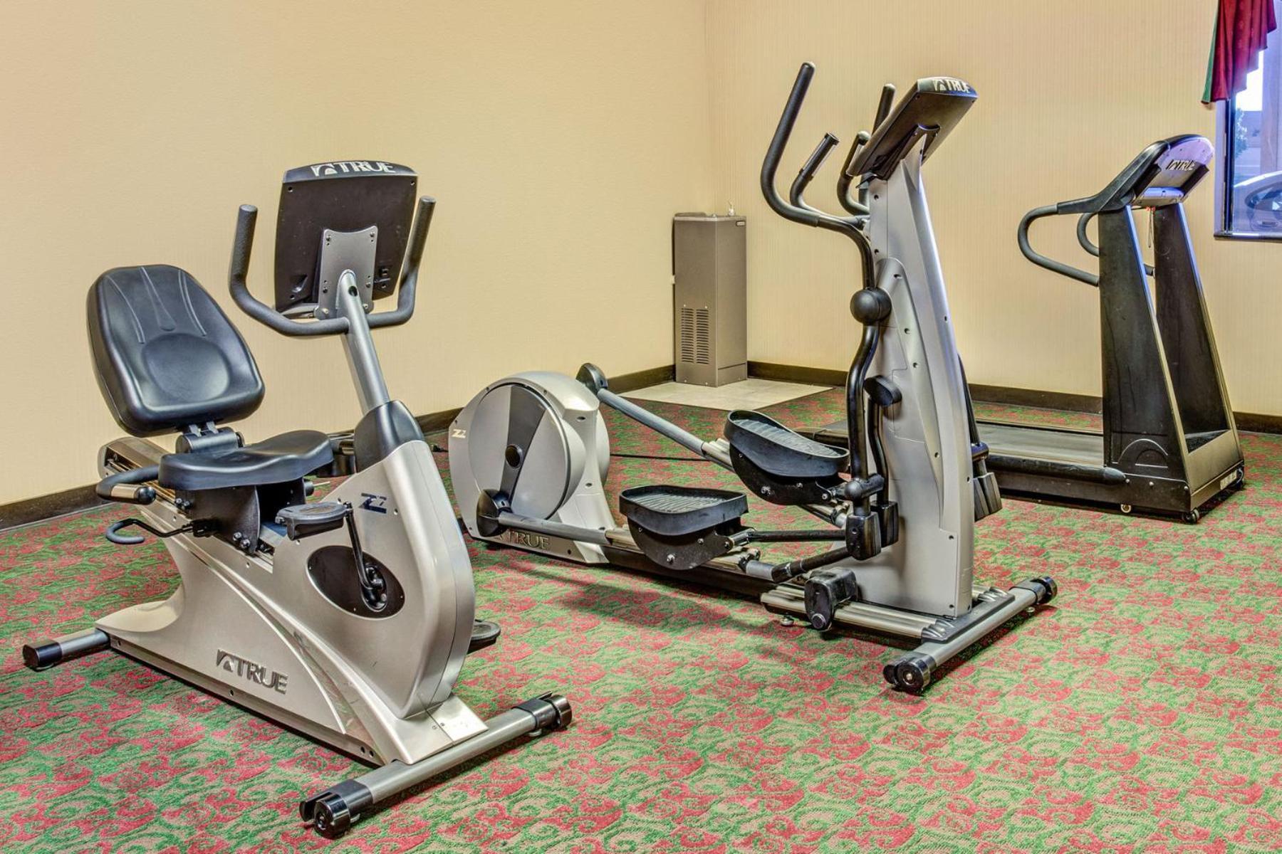 Ramada by Wyndham Murfreesboro photo 10