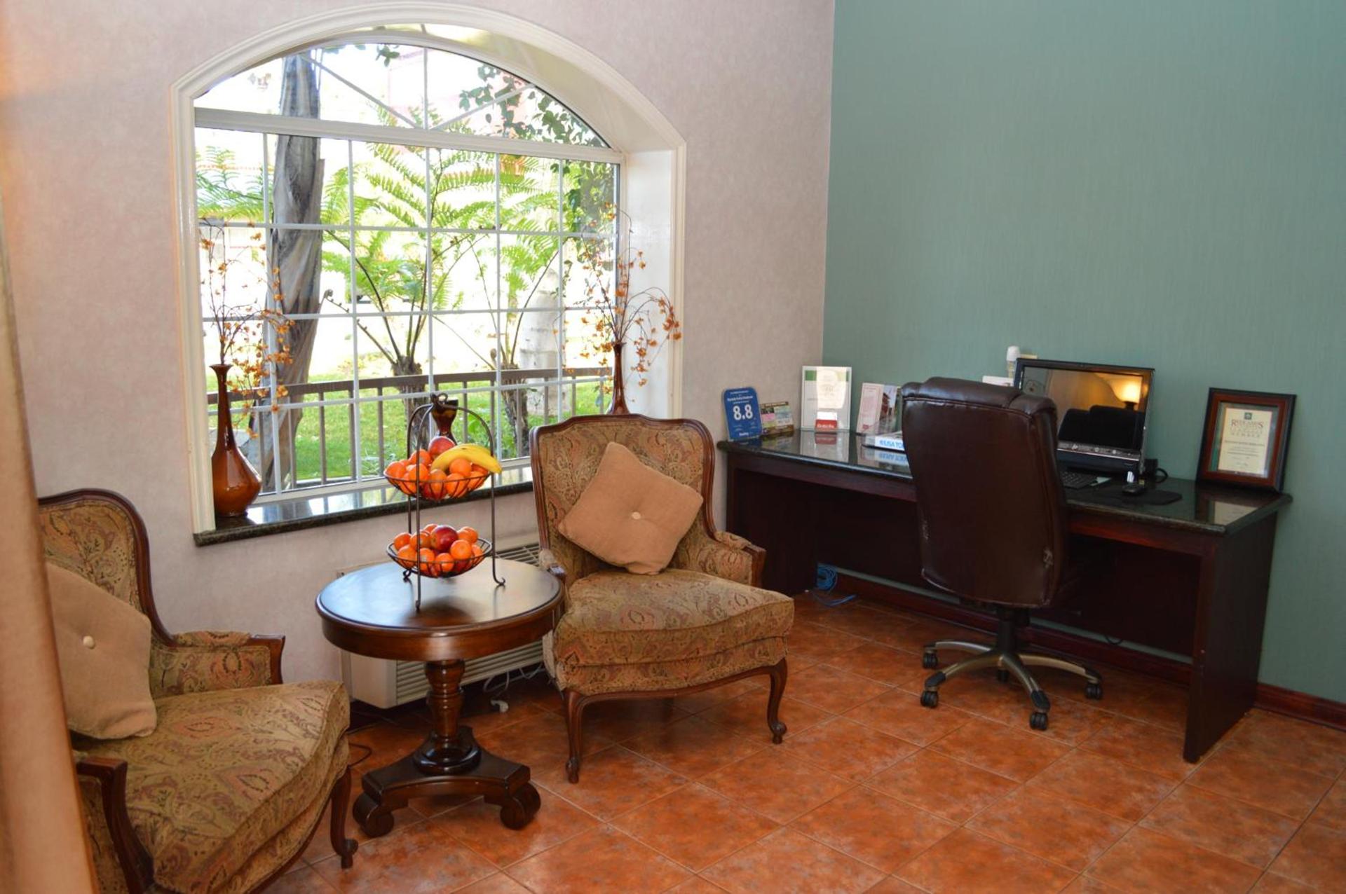 Dynasty Suites Redlands photo 16
