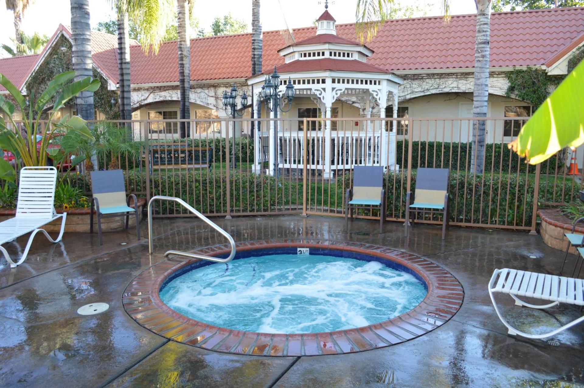 Dynasty Suites Redlands photo 18