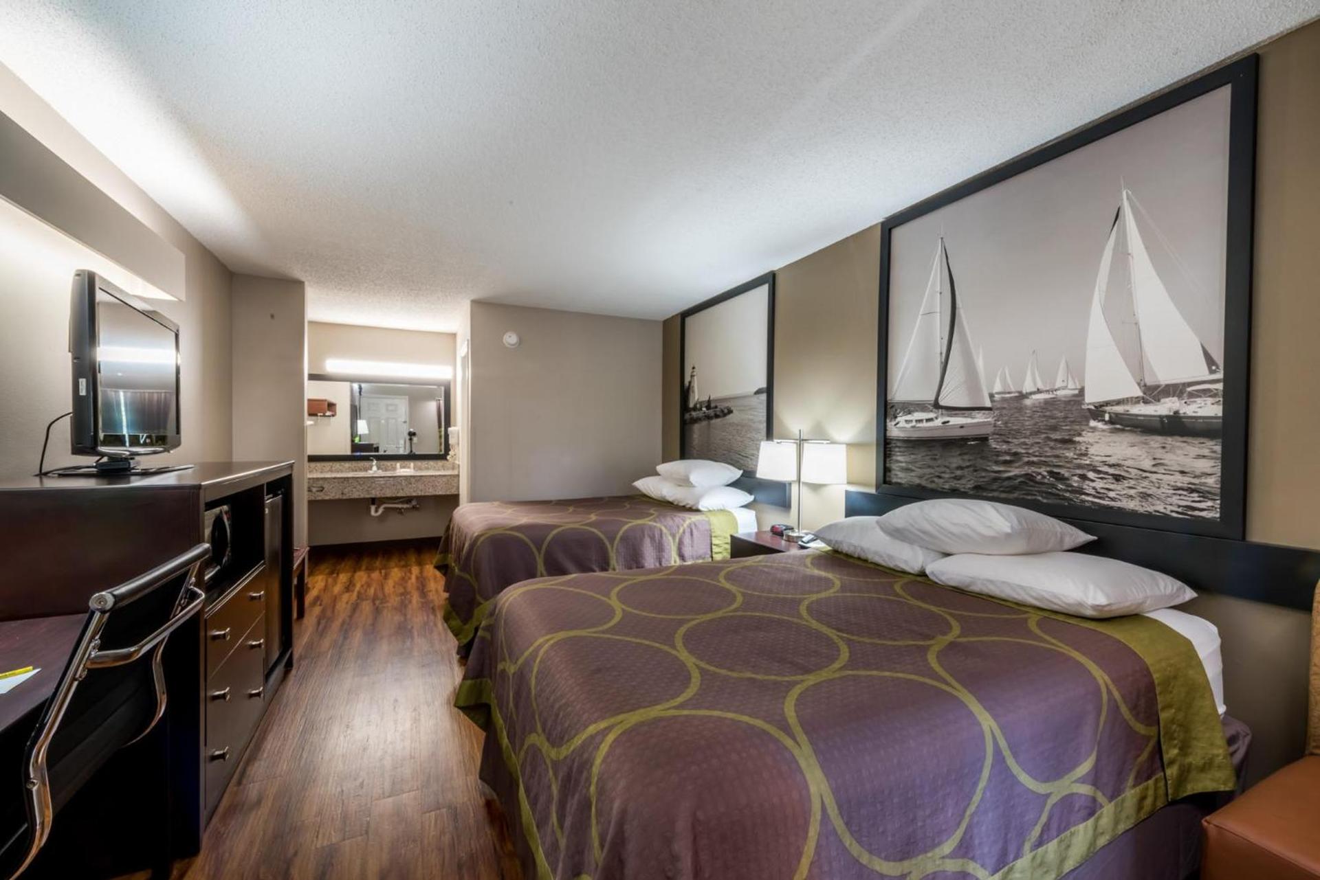 Super 8 by Wyndham Alexander City photo 28
