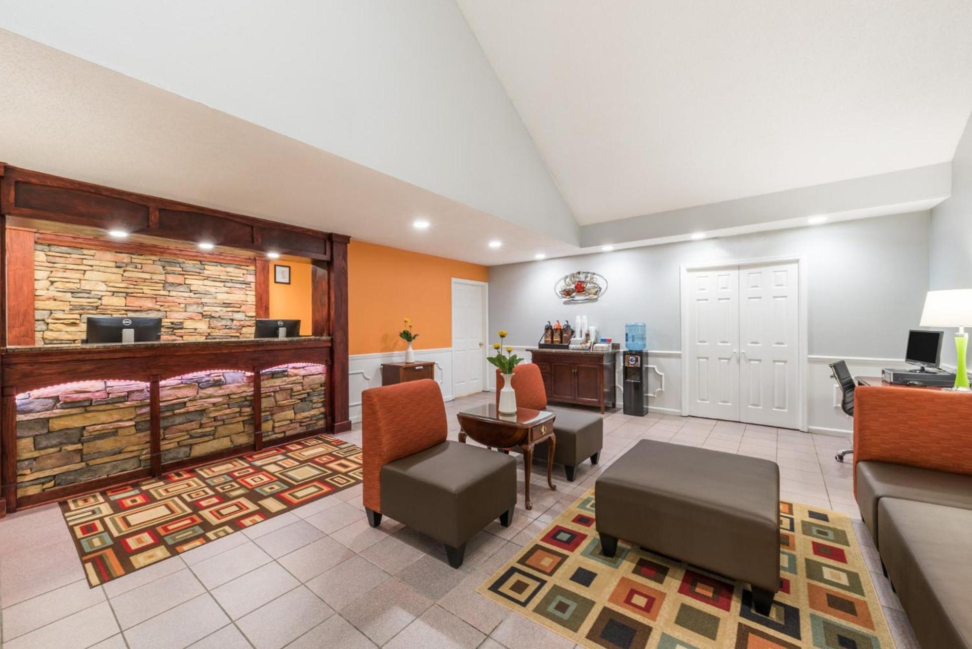 Super 8 by Wyndham Alexander City photo 36