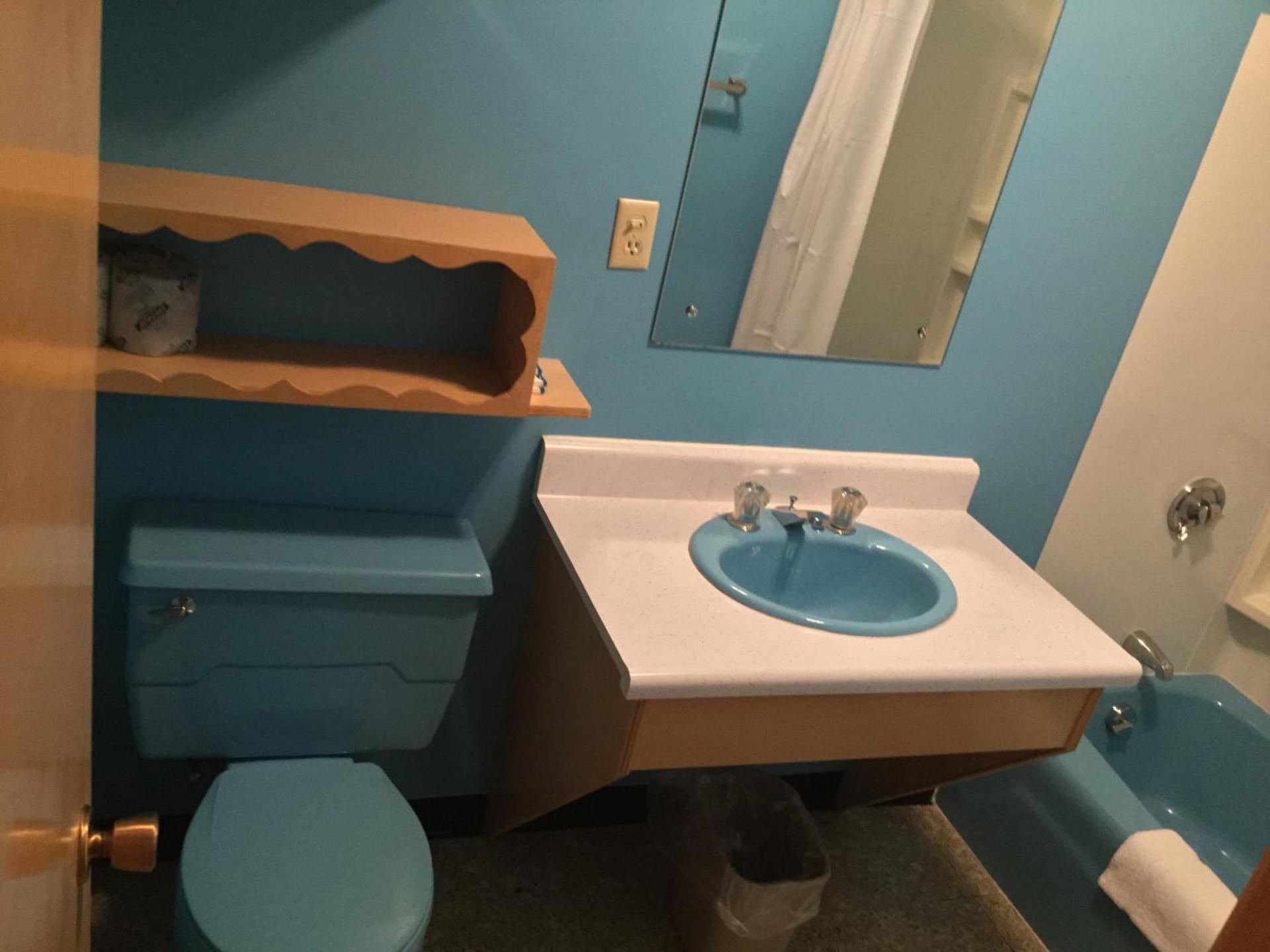 Cedars Motel photo 47