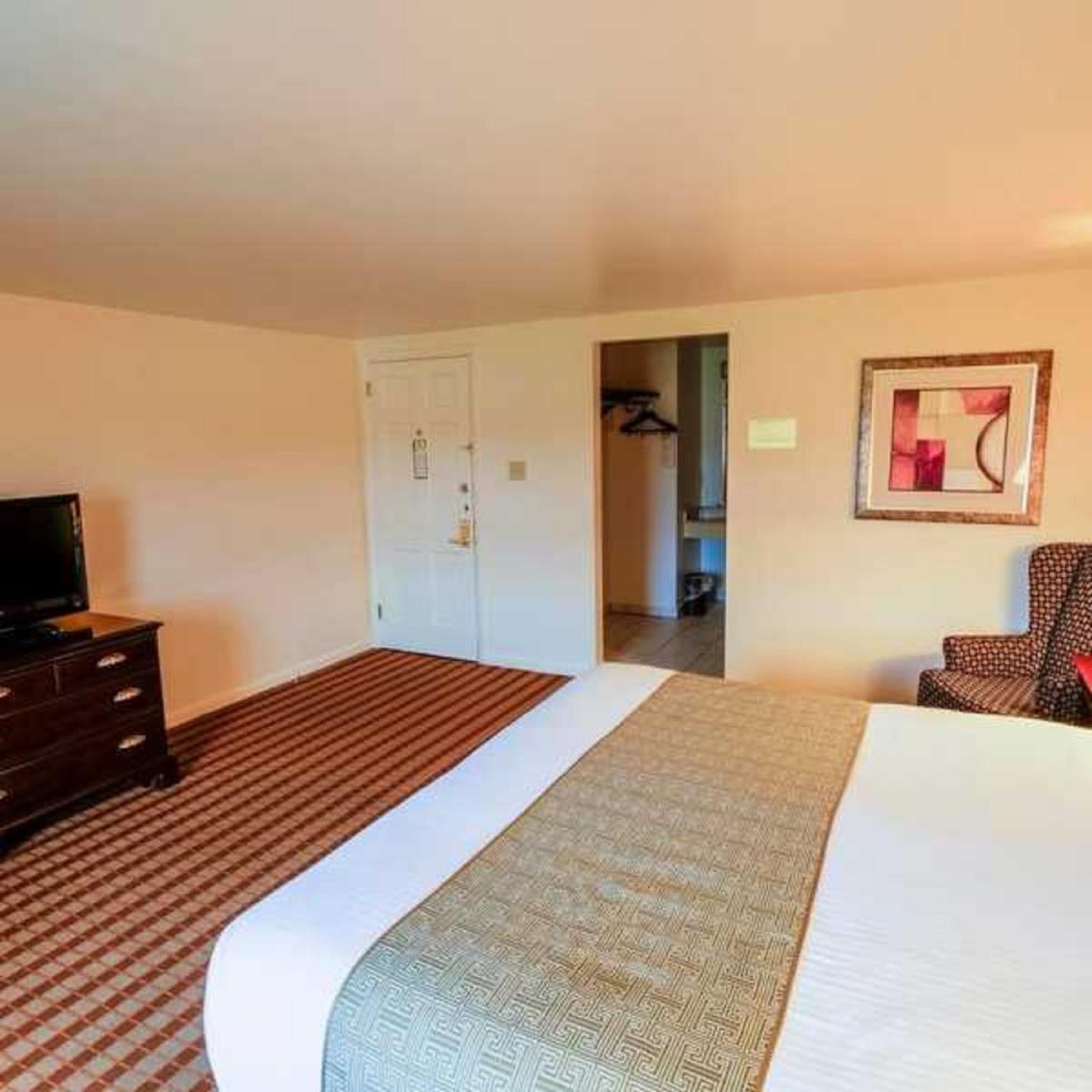 The Inn at Reading Hotel & Conference Center photo 9