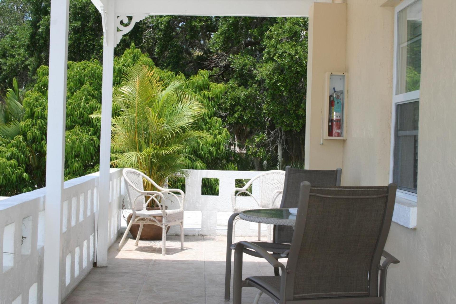 Venice Beach Villas photo 3
