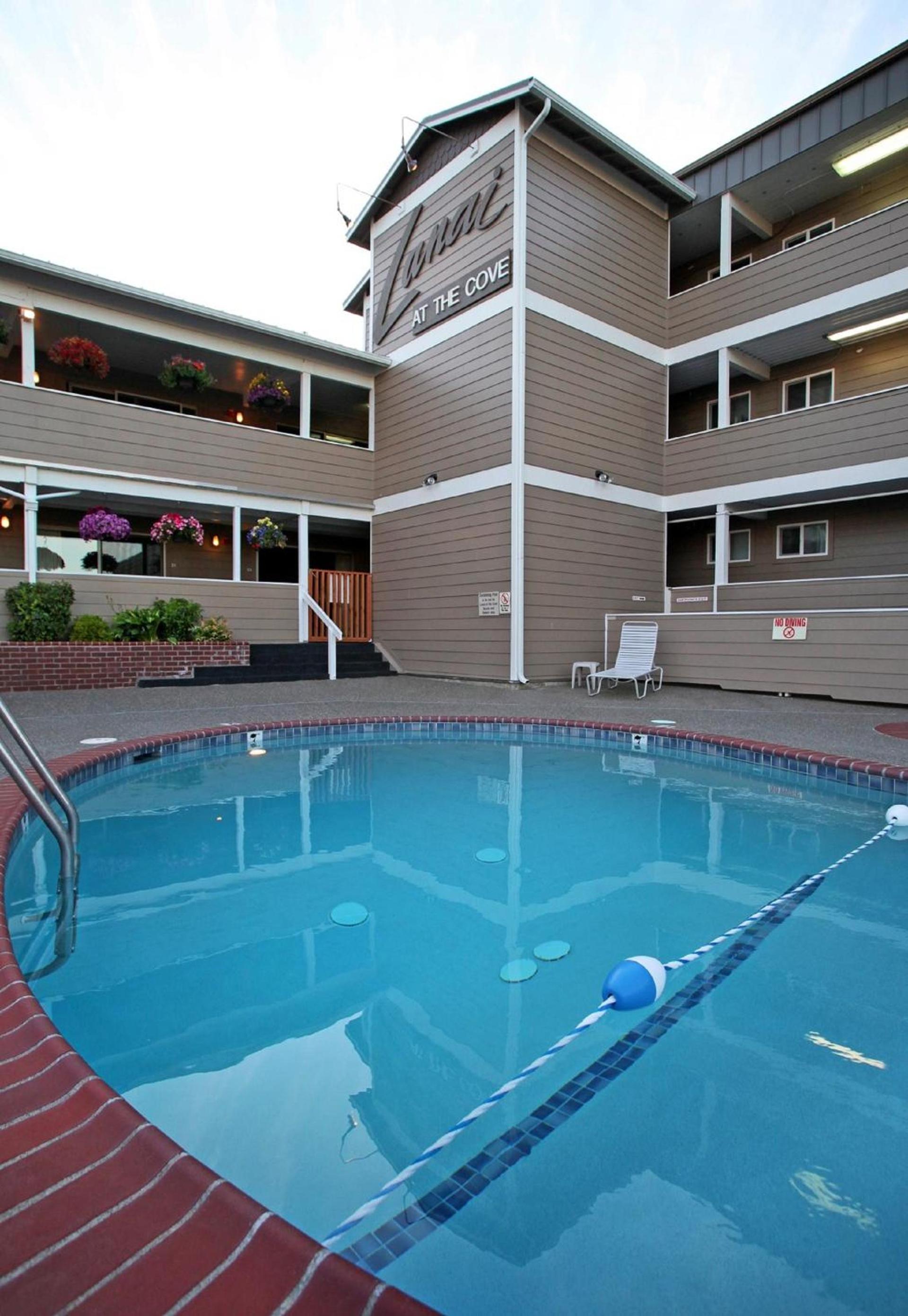 Lanai at the Cove photo 11