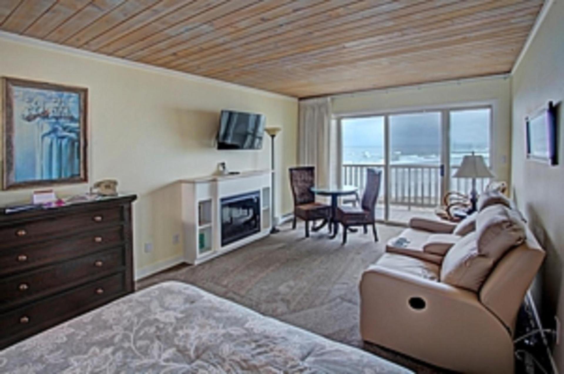 Lanai at the Cove photo 6