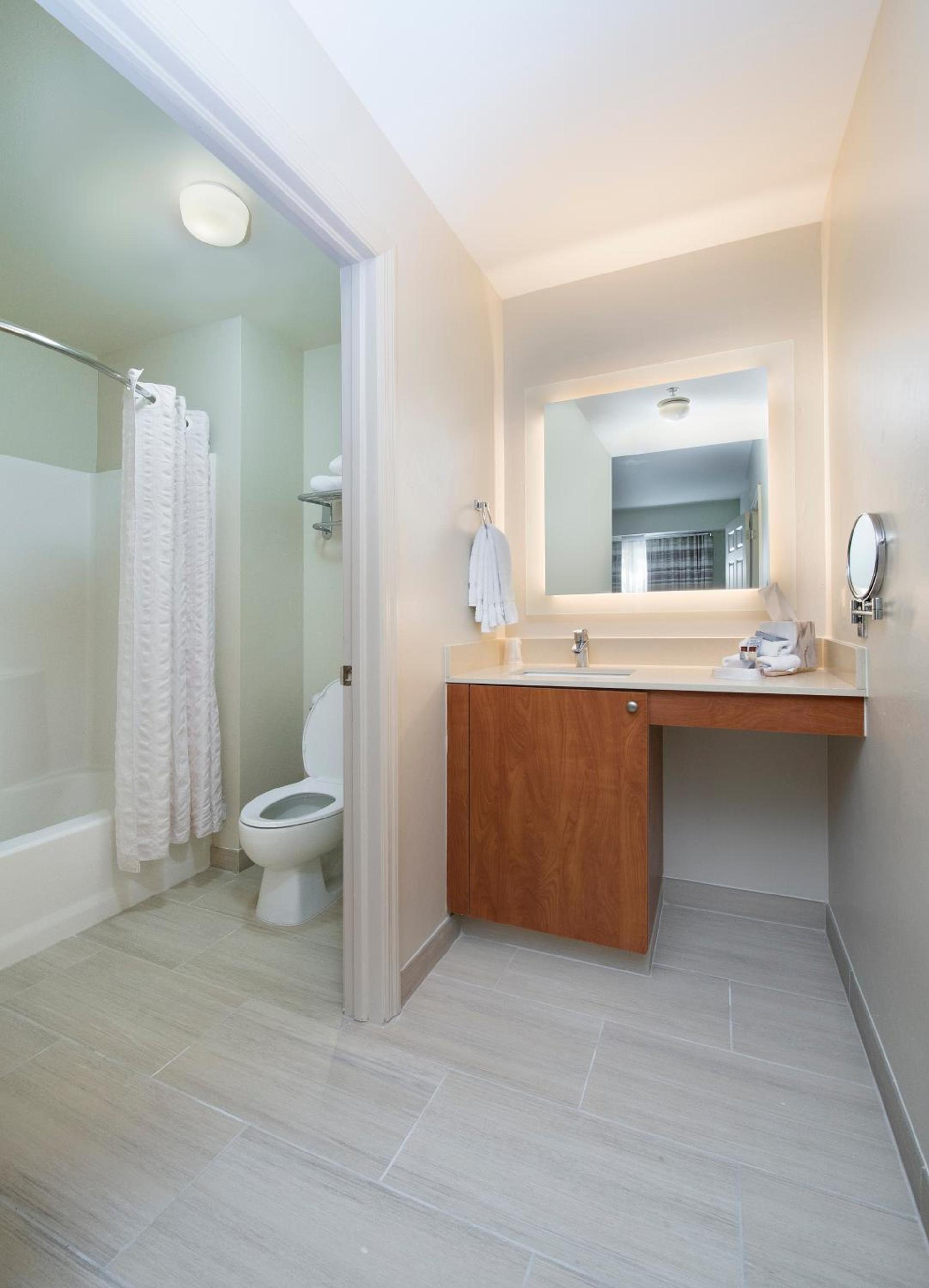 Hawthorn Extended Stay by Wyndham Naples photo 29