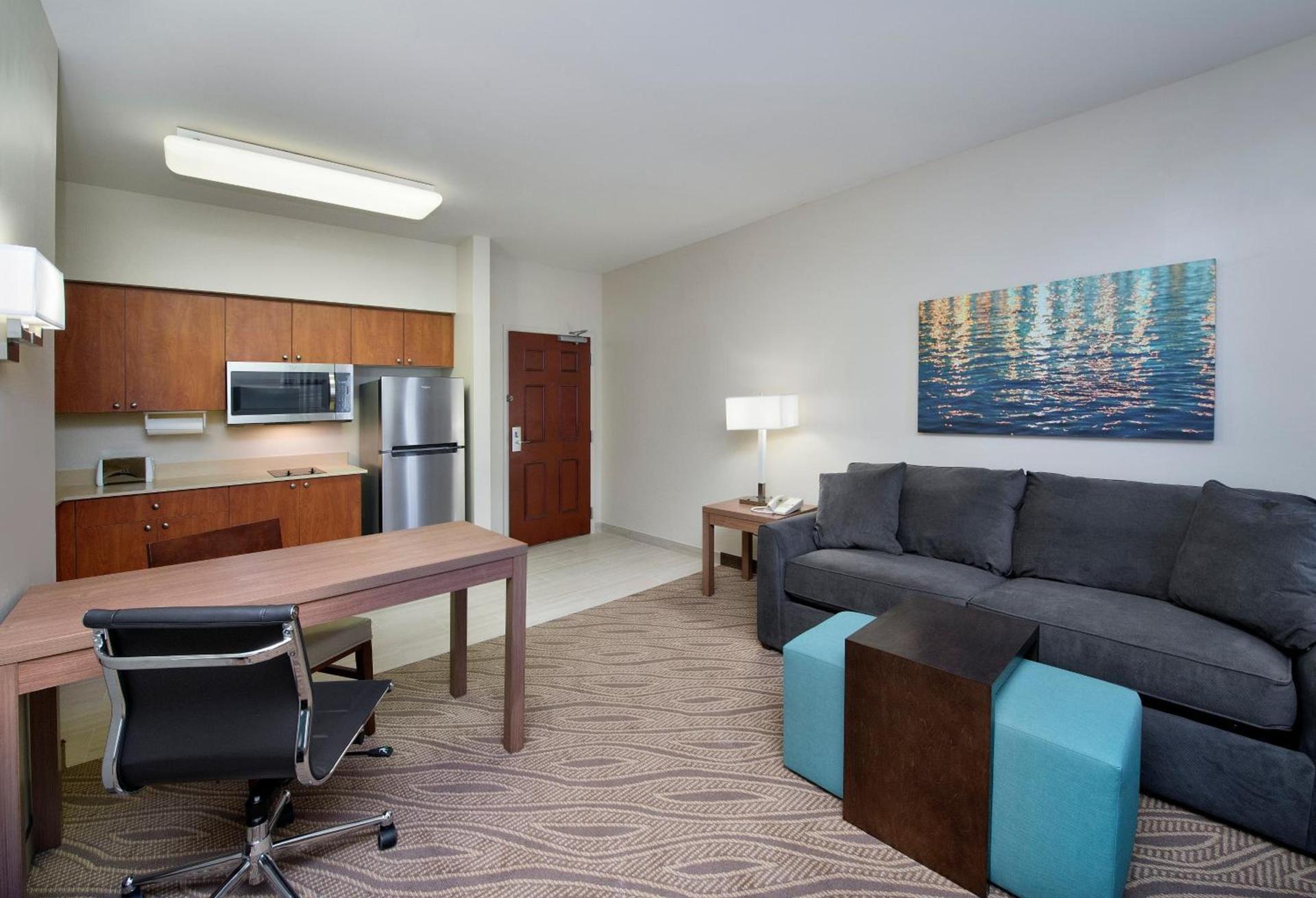 Hawthorn Extended Stay by Wyndham Naples photo 25