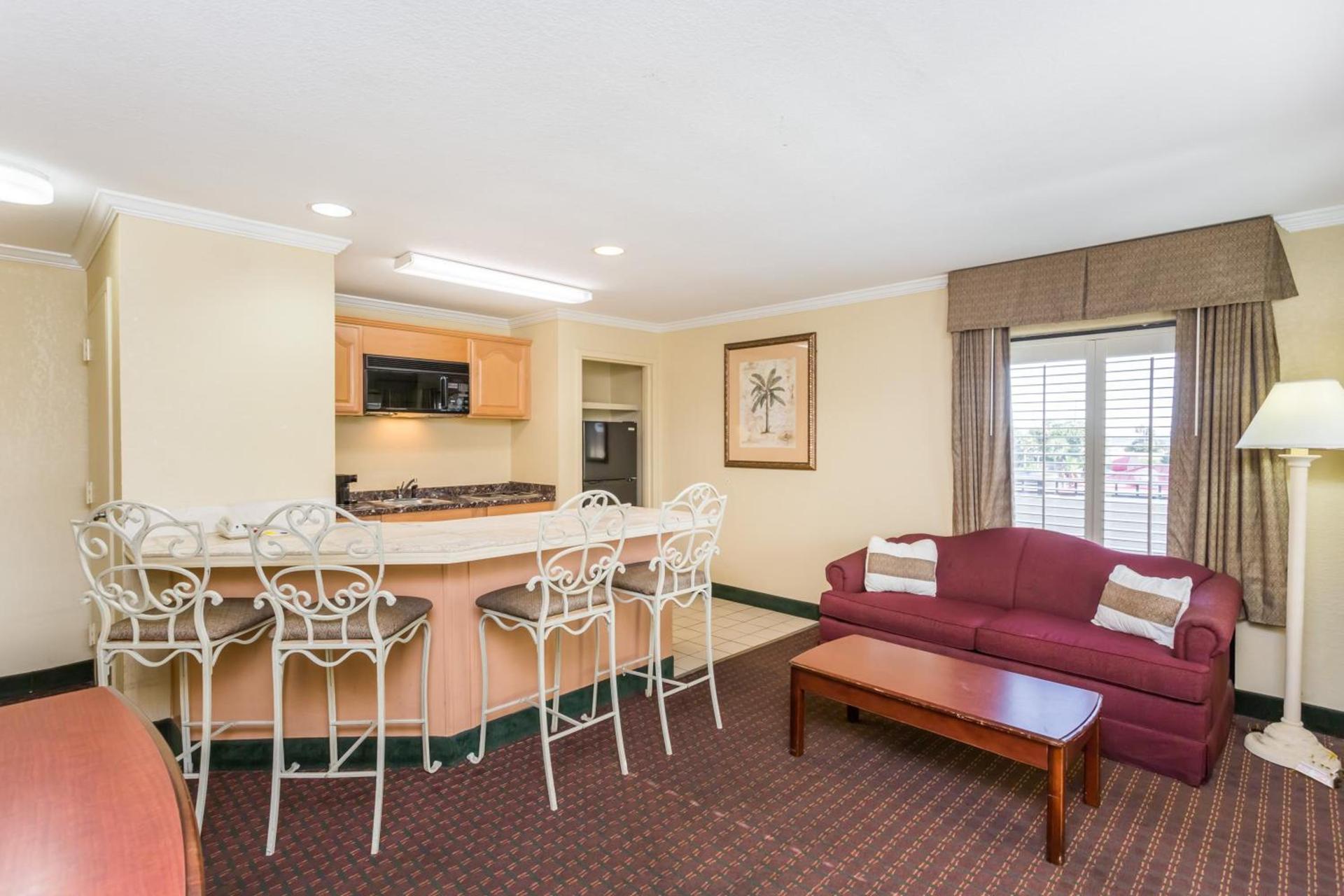 Days Inn by Wyndham Destin photo 35