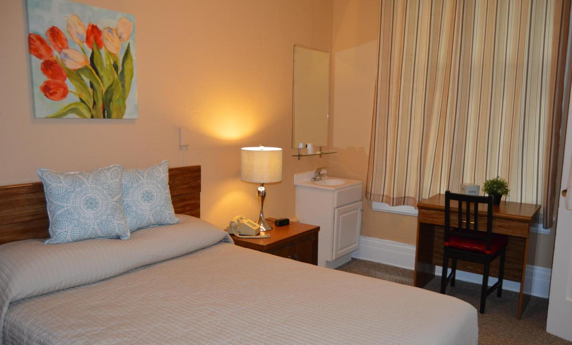 SF Plaza Hotel photo 16