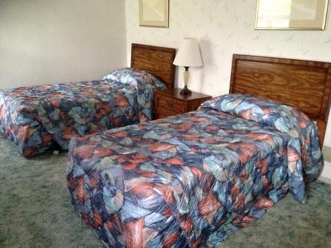 Eagle Village Resort & Chalet photo 5