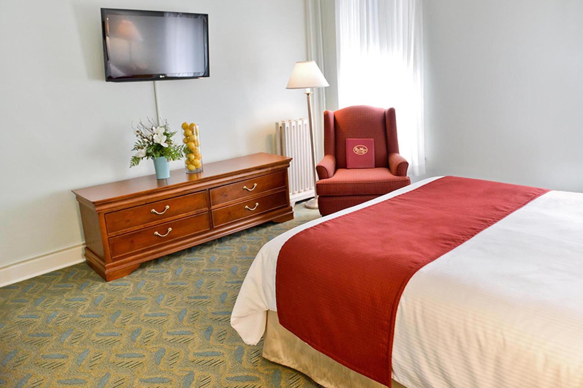 Penn Wells Hotel photo 18