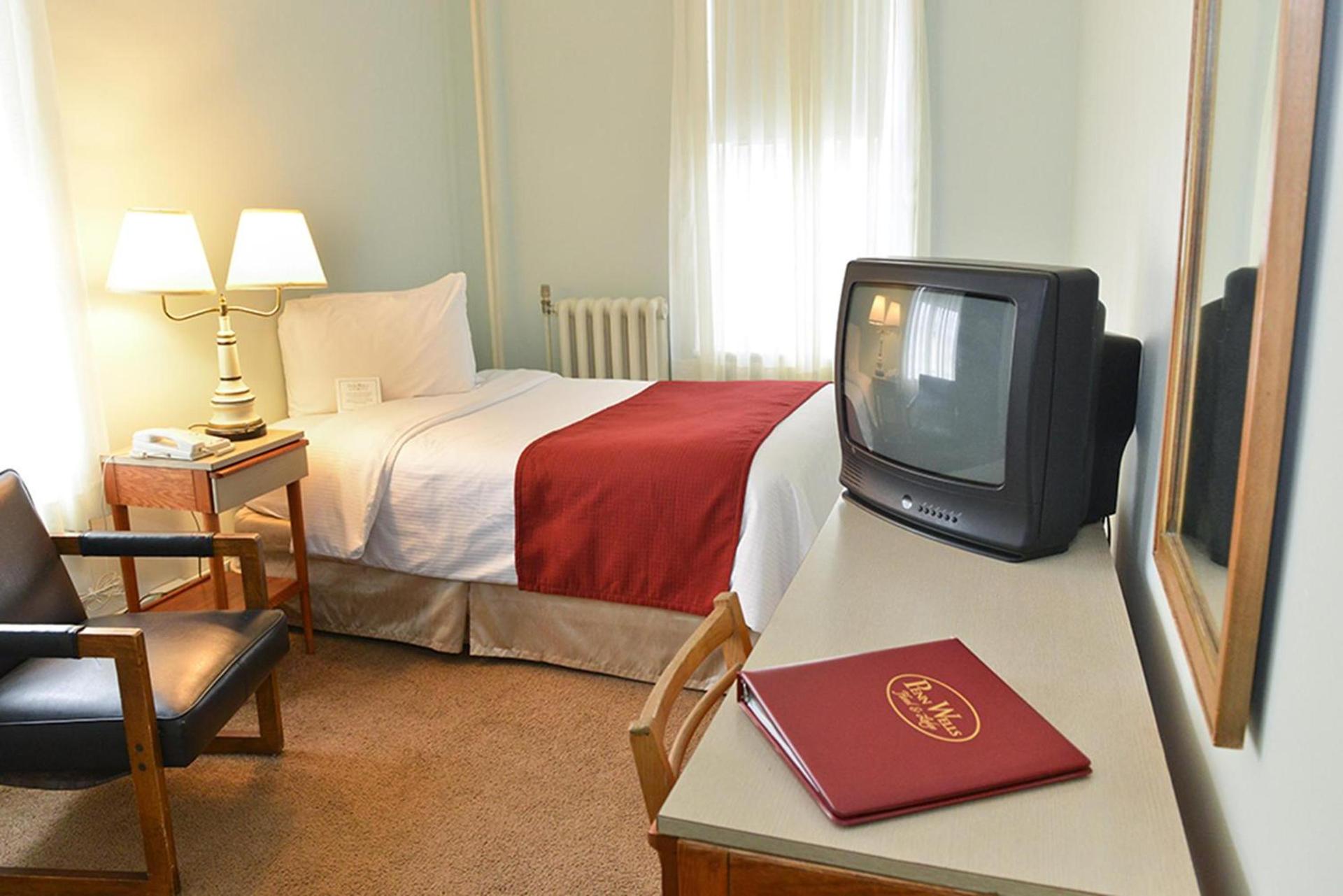 Penn Wells Hotel photo 24