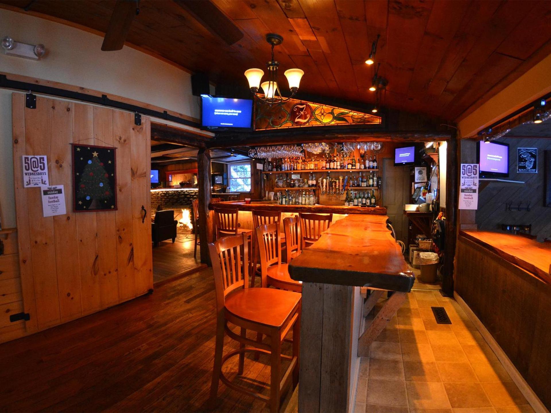 Hyde Away Inn photo 6