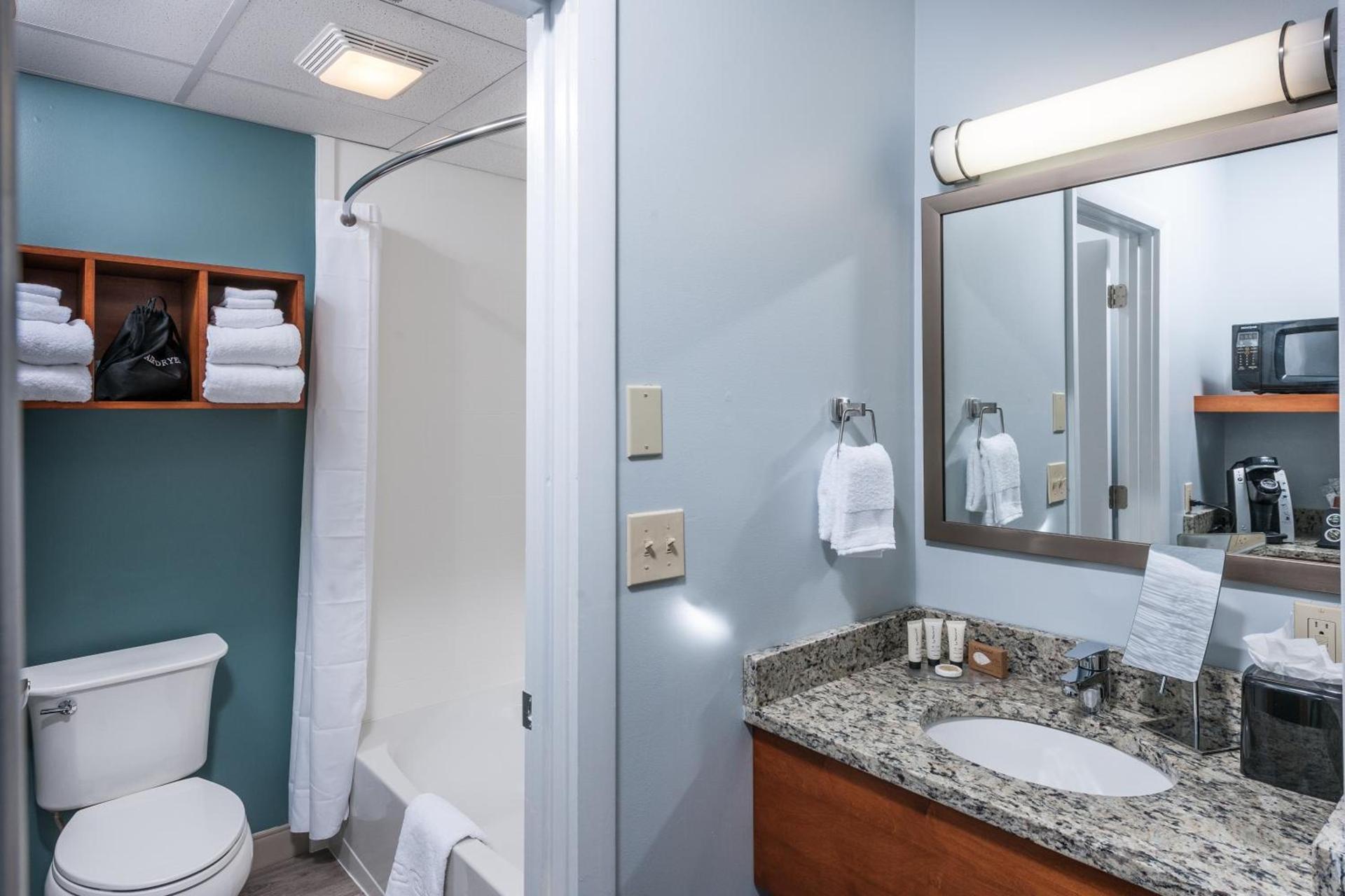 Rockland Harbor Hotel photo 18