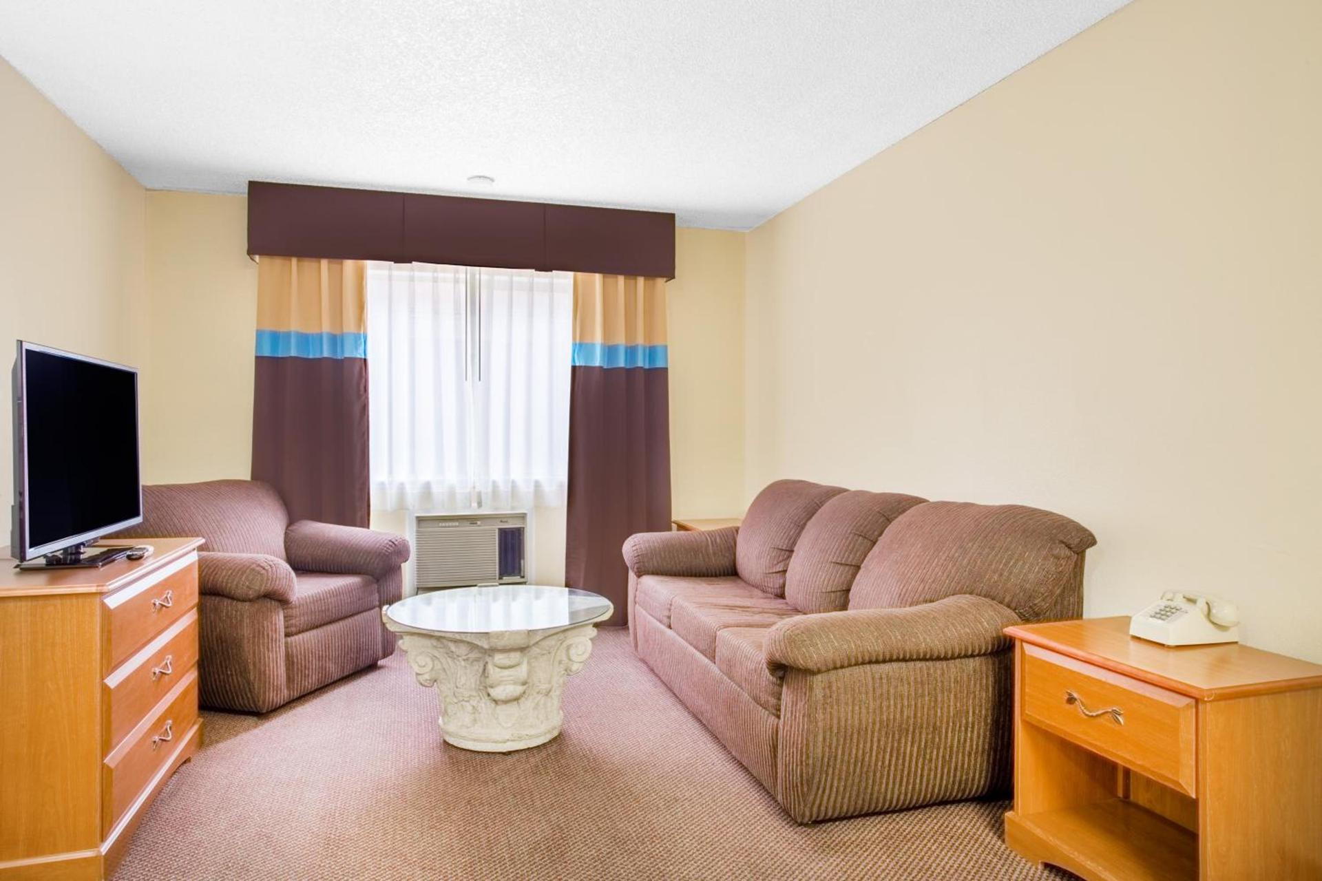 Days Inn by Wyndham St. George photo 25