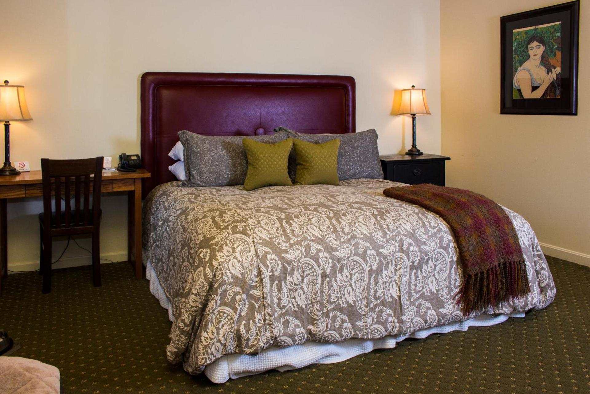 The Common Man Inn & Restaurant photo 50