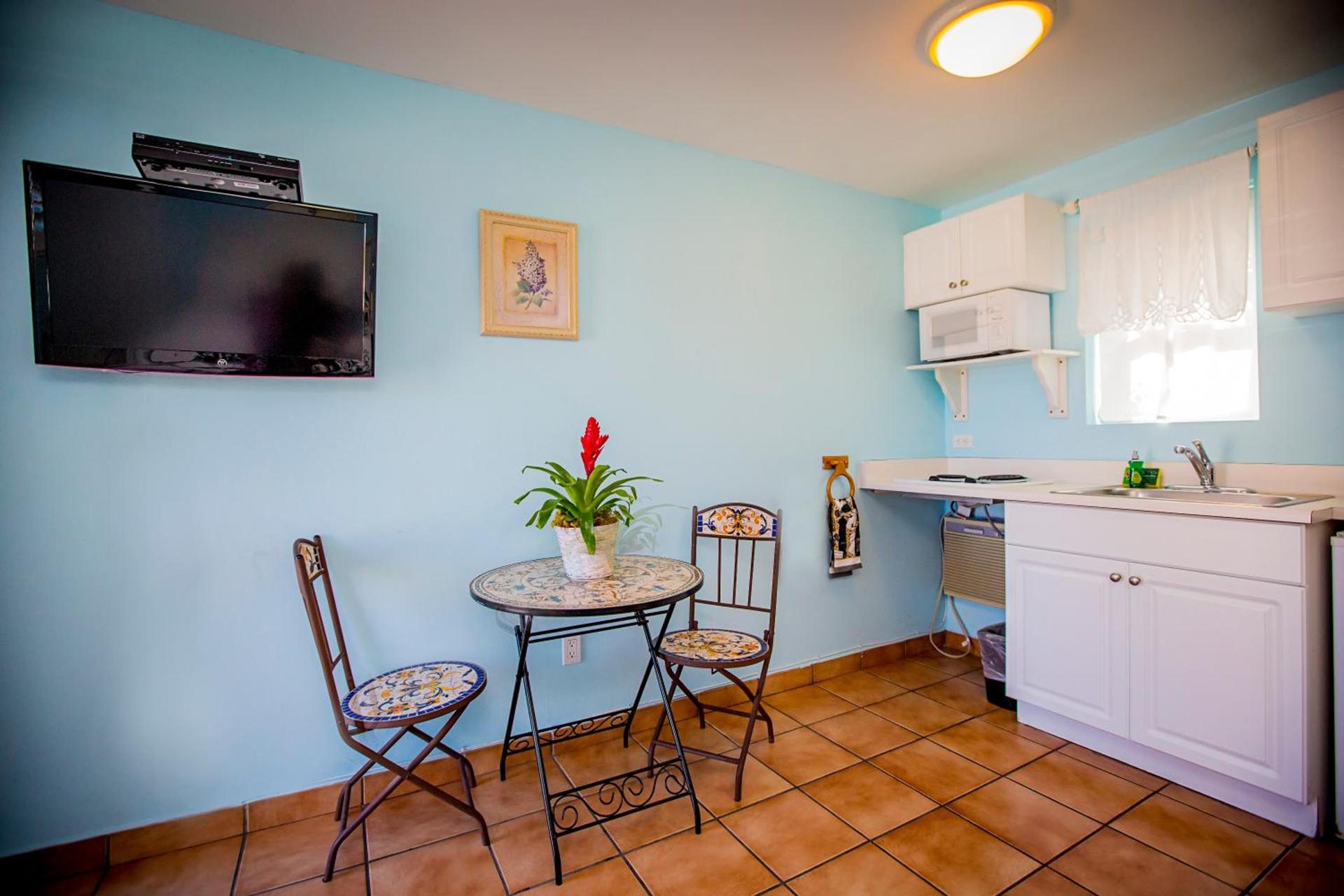 Leucadia Beach Inn photo 15