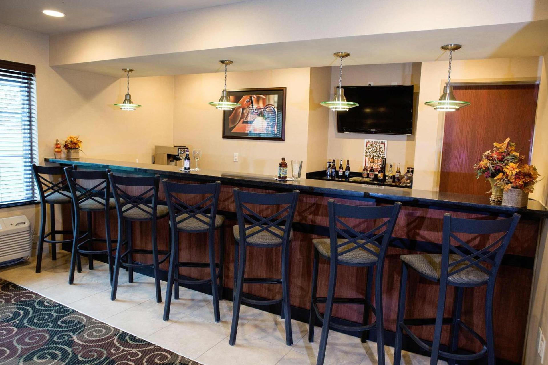 Cobblestone Hotel & Suites - Knoxville photo 20