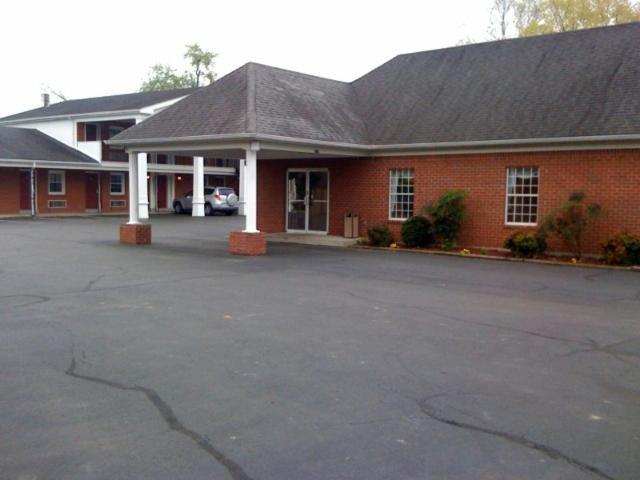 Bourbon Capital Inn photo 2